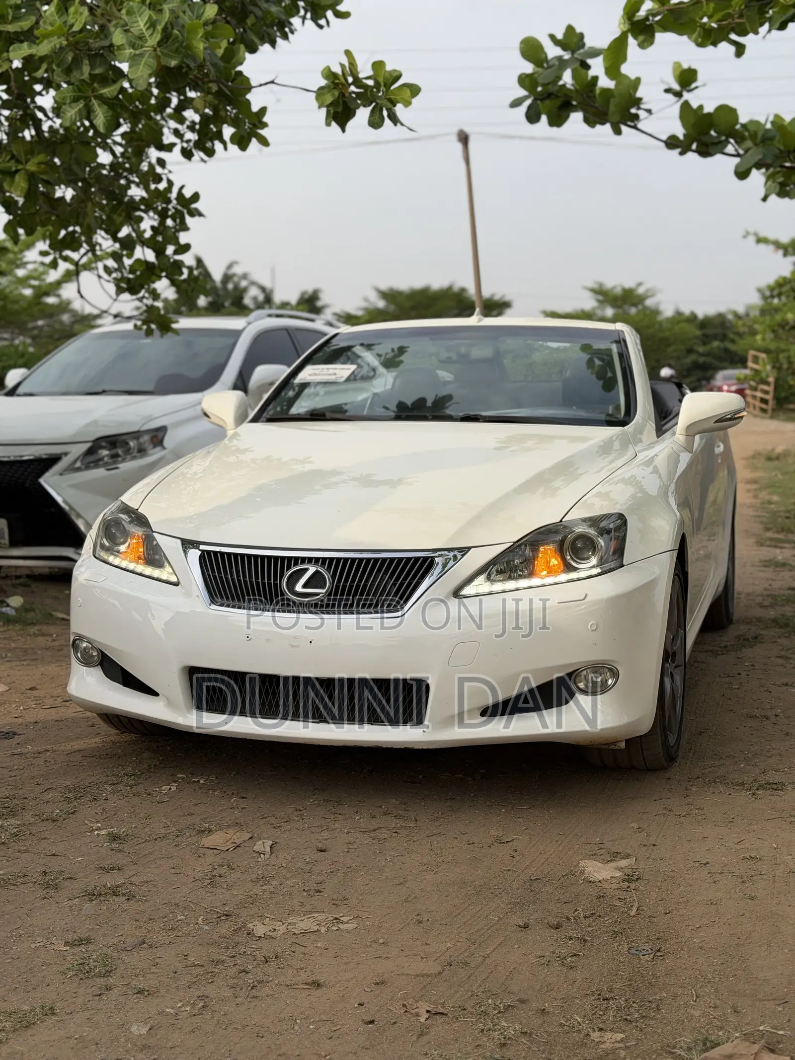 Lexus IS 250 C Automatic 2011 White