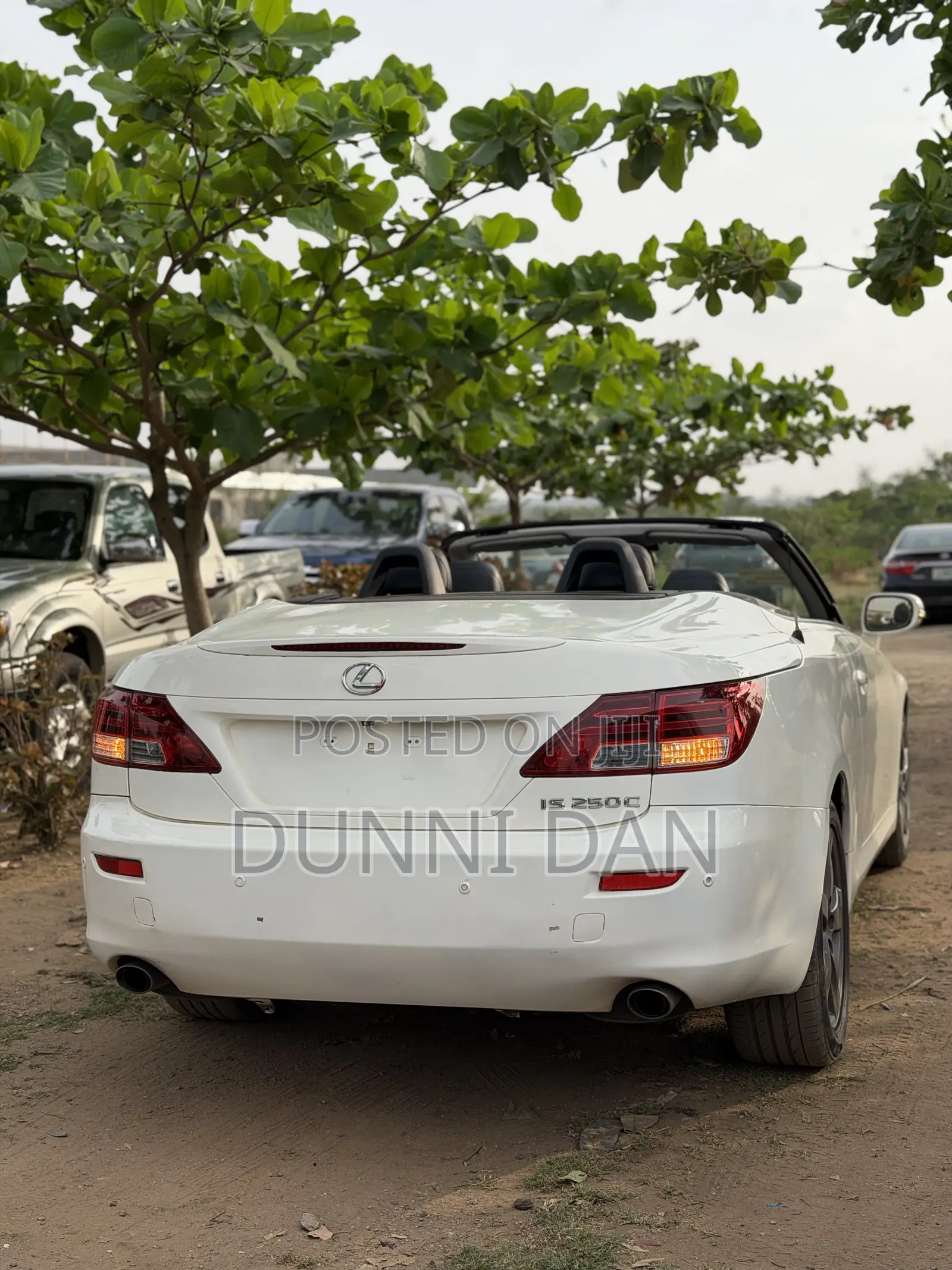 Lexus IS 250 C Automatic 2011 White