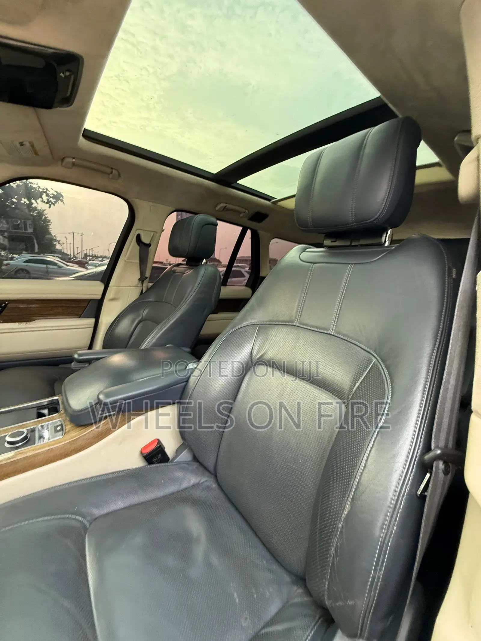 Land Rover Range Rover 3.0L Supercharged HSE 2016 Blue