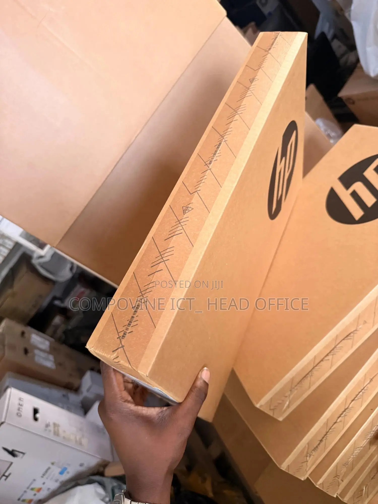 New Laptop HP 240 8GB Intel Core i3 SSD 512GB