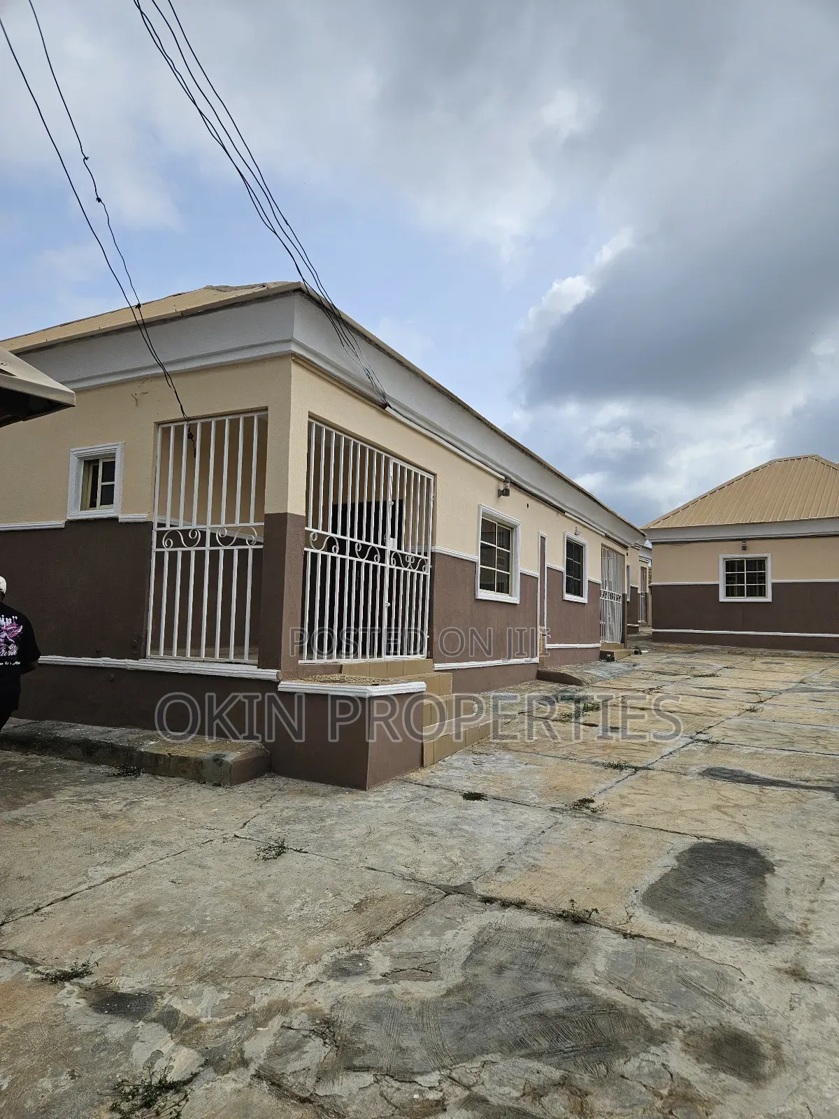 Furnished 2bdrm Block of Flats in Agunbelewo, Osogbo for sale