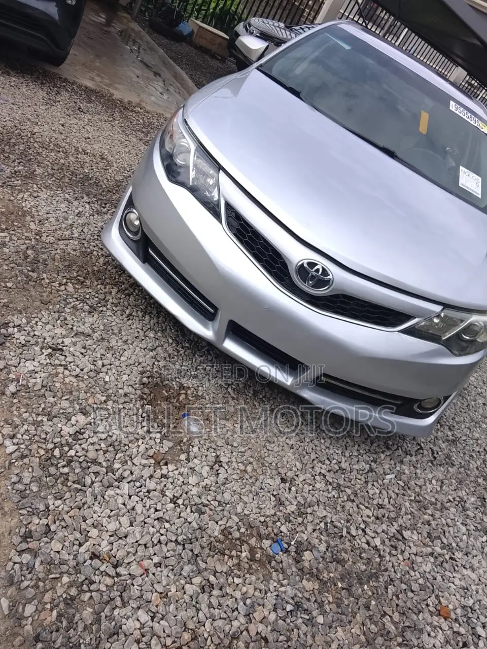 Toyota Camry SE 4dr Sedan (2.5L 4cyl 6A) 2013 Silver