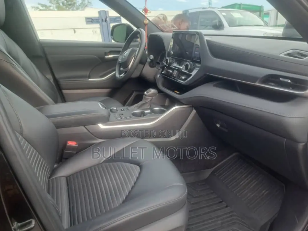 Toyota Highlander XSE FWD 2023 Black