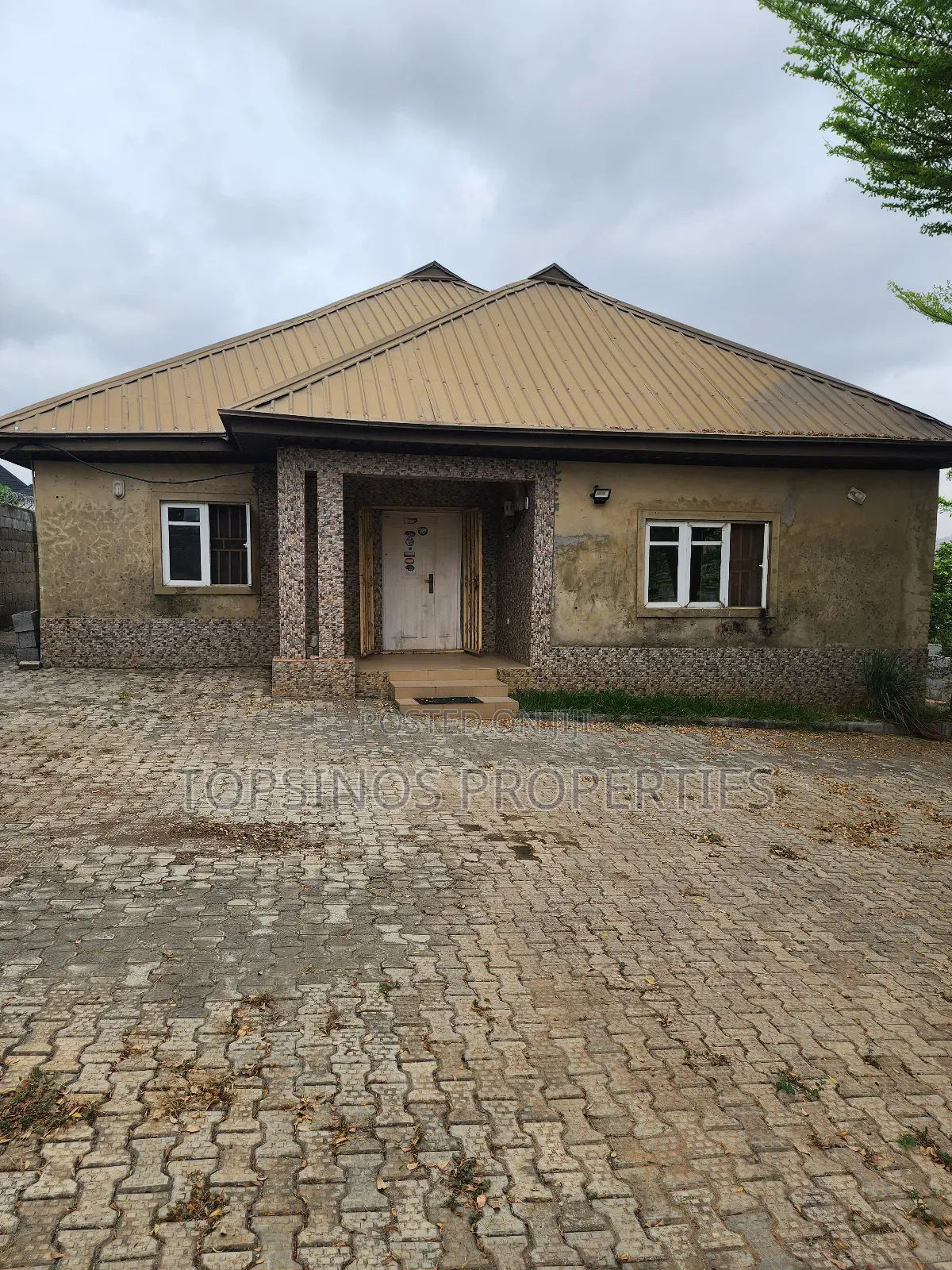 1bdrm Bungalow in Dawaki for rent