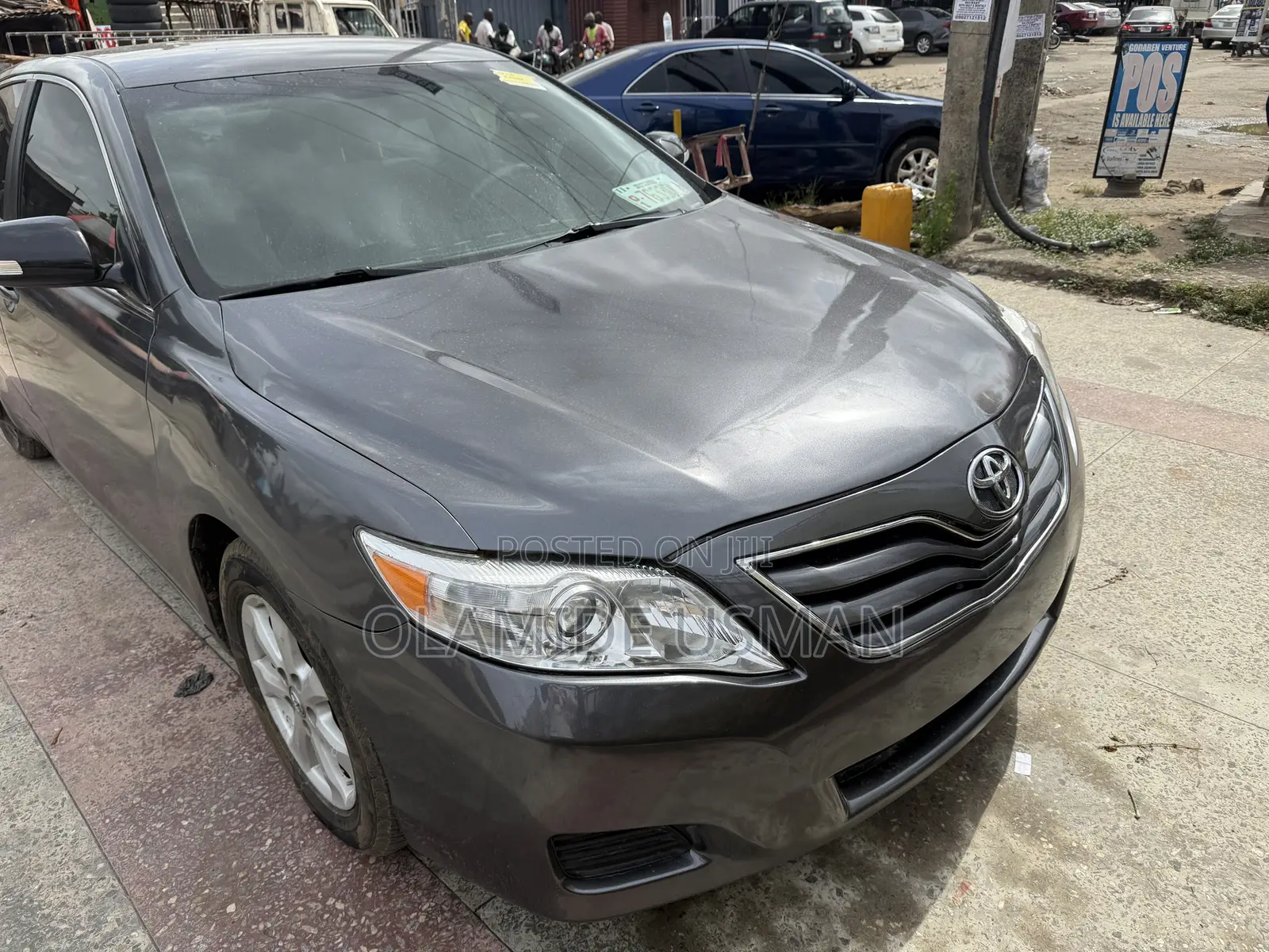 Toyota Camry LE 4dr Sedan (2.5L 4cyl 6A) 2011 Gray