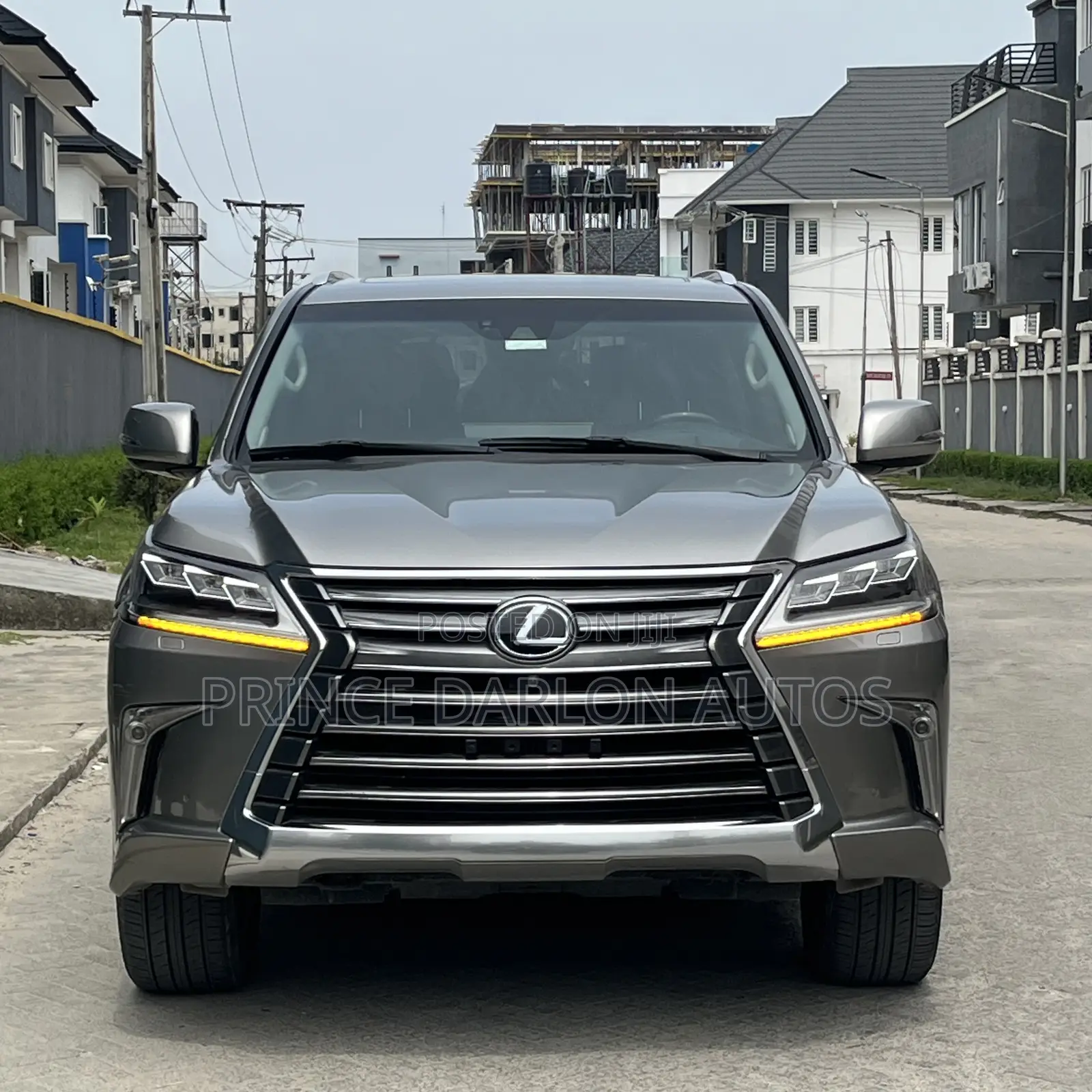 Lexus LX 570 AWD 2017 Silver