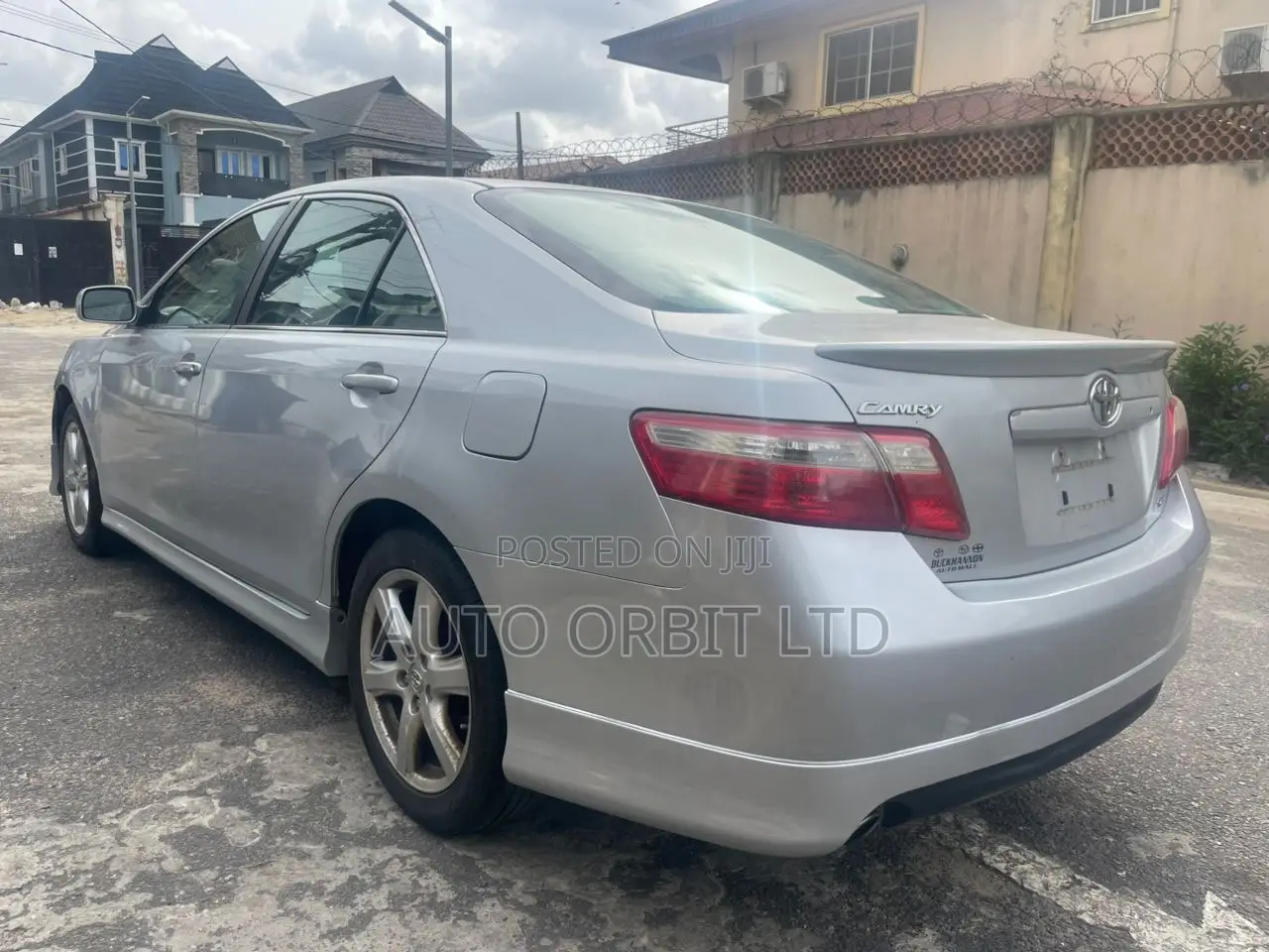 Toyota Camry SE V6 4dr Sedan (3.5L 6cyl 6AM) 2009 Silver