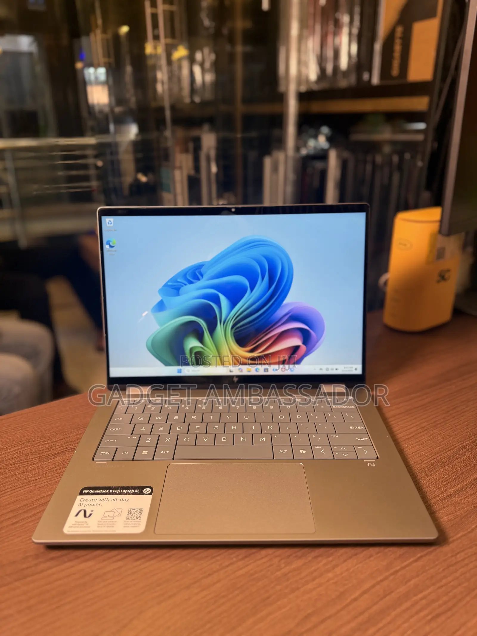 Laptop HP OmniBook X Flip 14" 16GB AMD Ryzen 7 SSD 1T