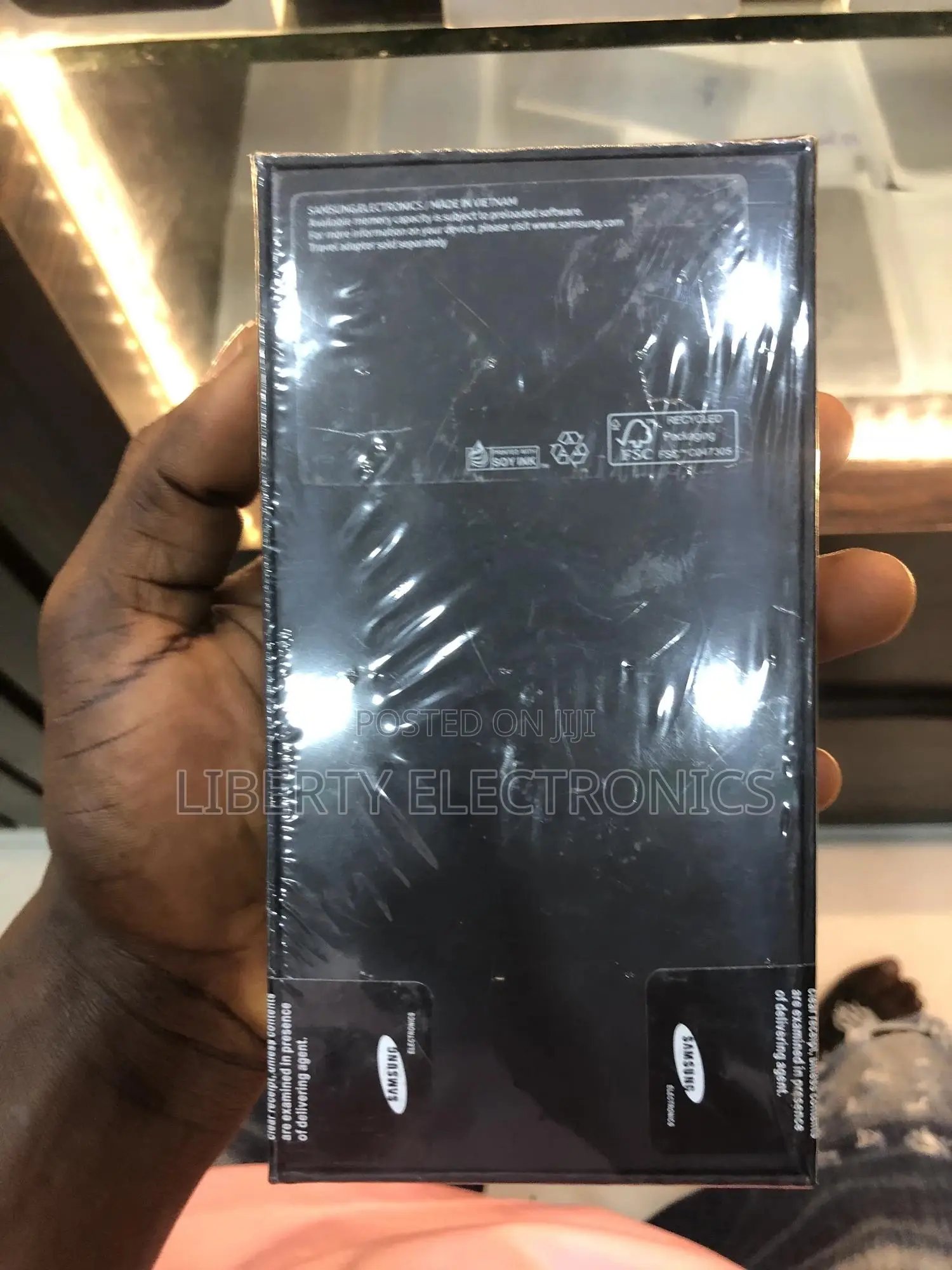 New Samsung Galaxy S22 5G 256 GB Black