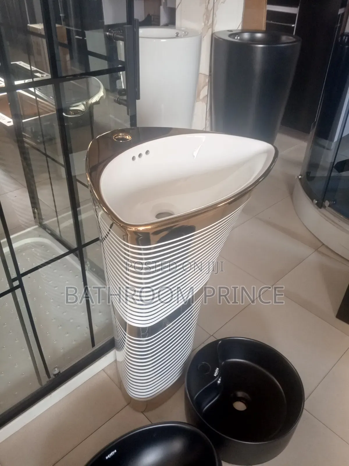 Ceramic White and Gold Design Basin