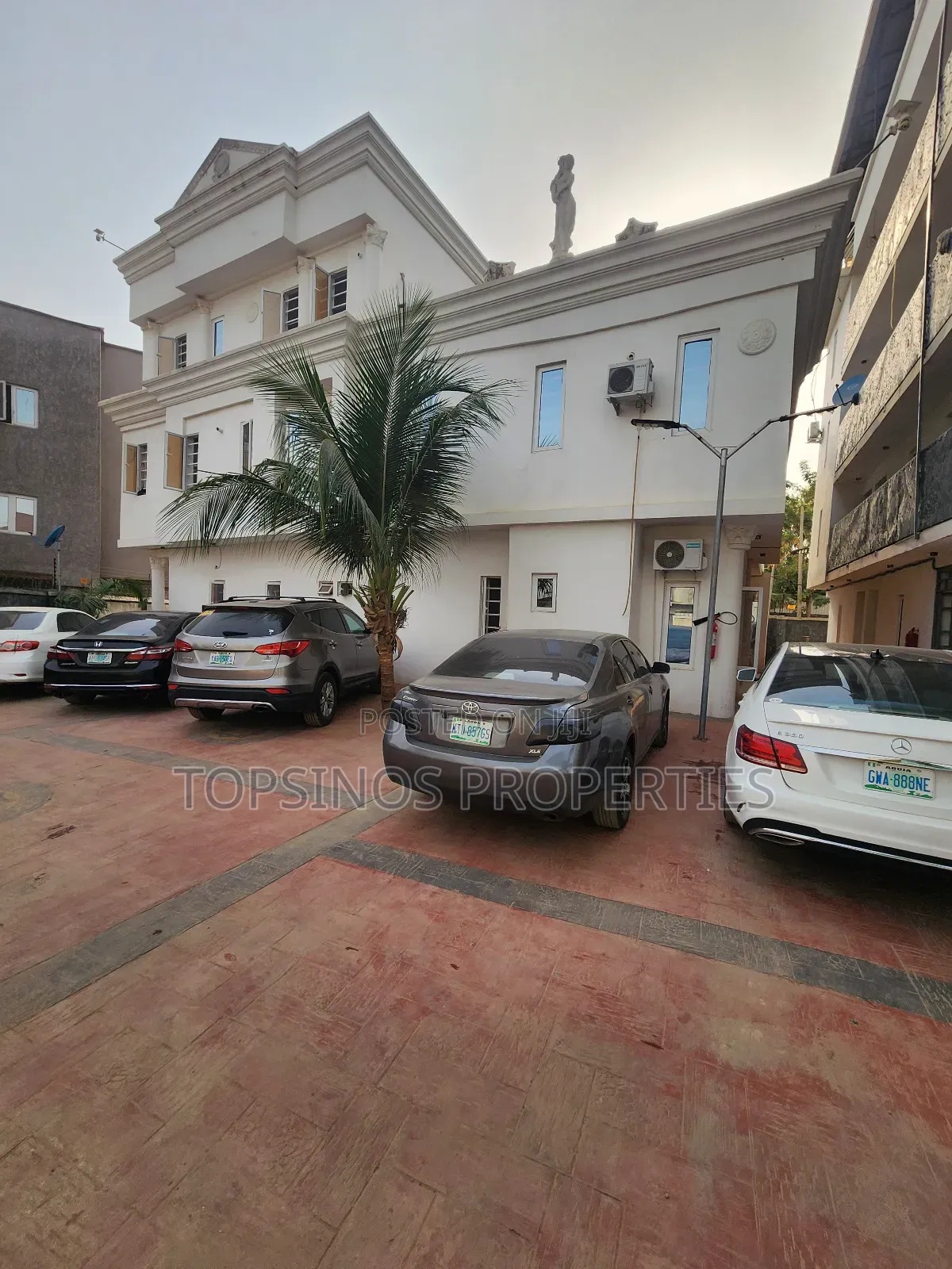 1bdrm Block of Flats in Dawaki for rent