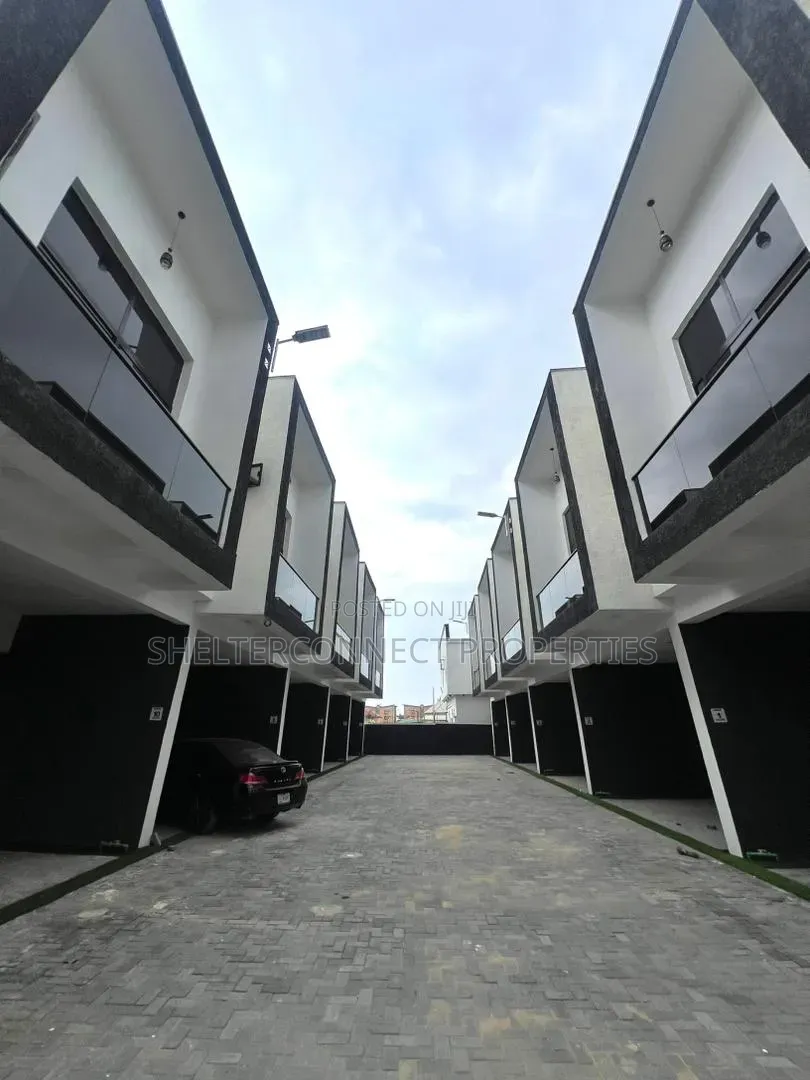4bdrm Duplex in Ikota for rent