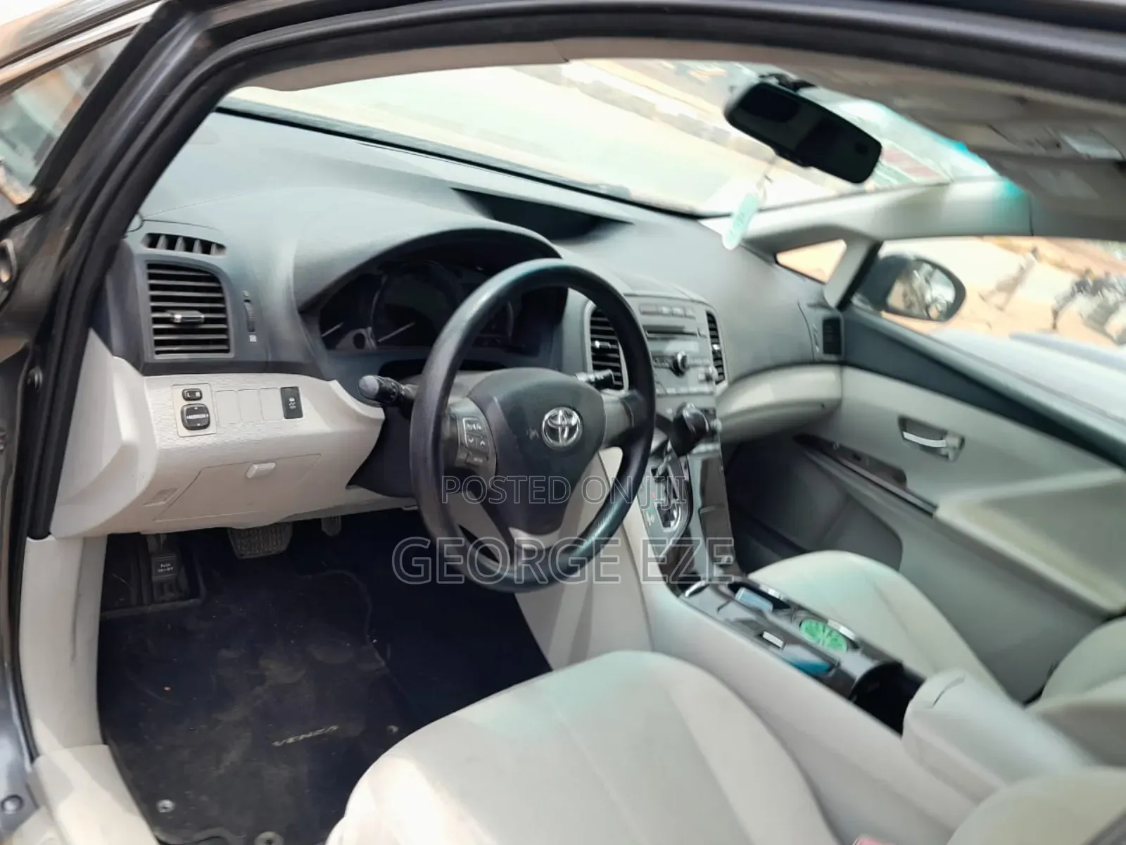 Toyota Venza 2010 Gray