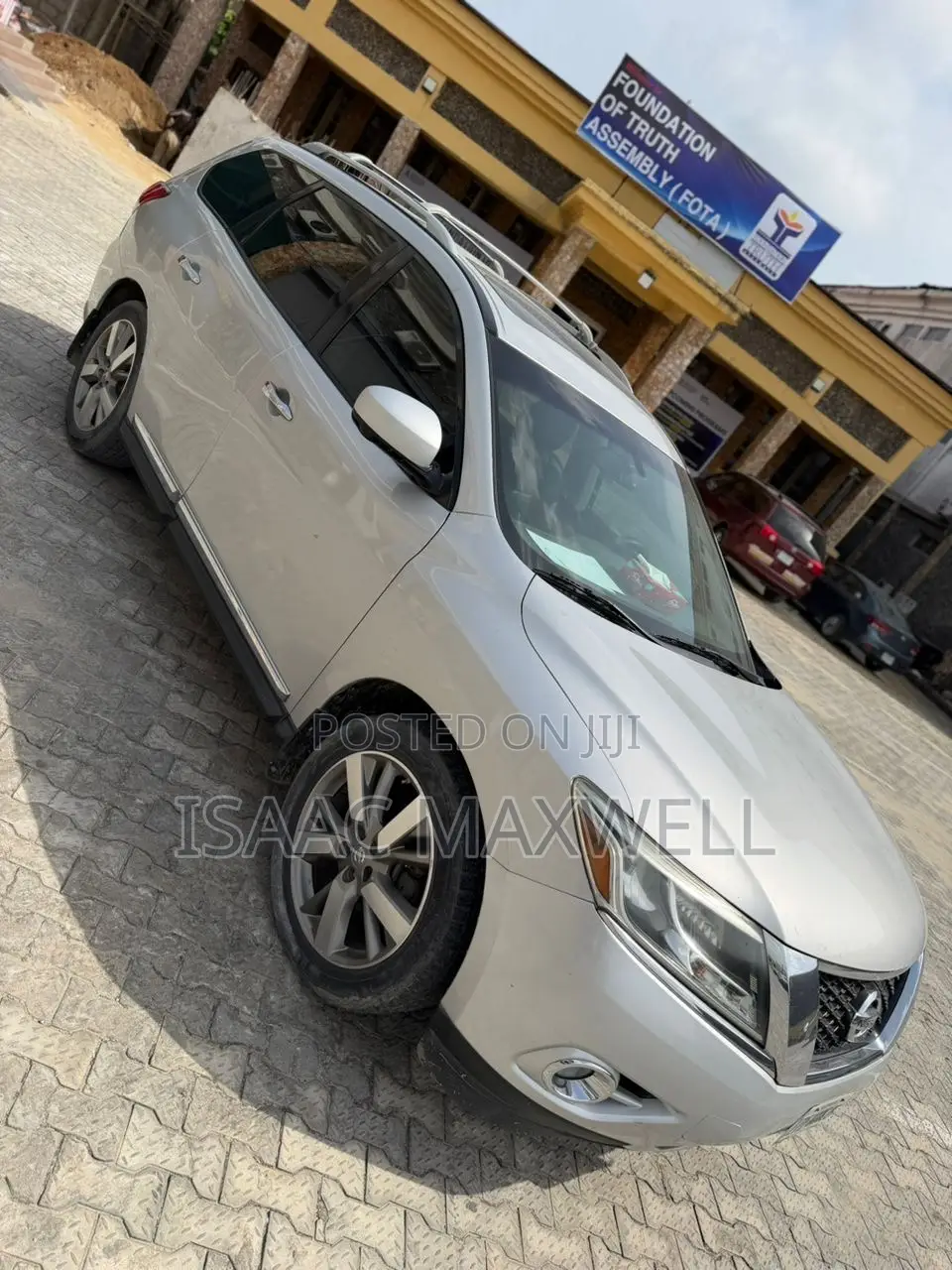 Nissan Pathfinder Platinum 4dr FWD (3.5L 6cyl) 2016 Silver