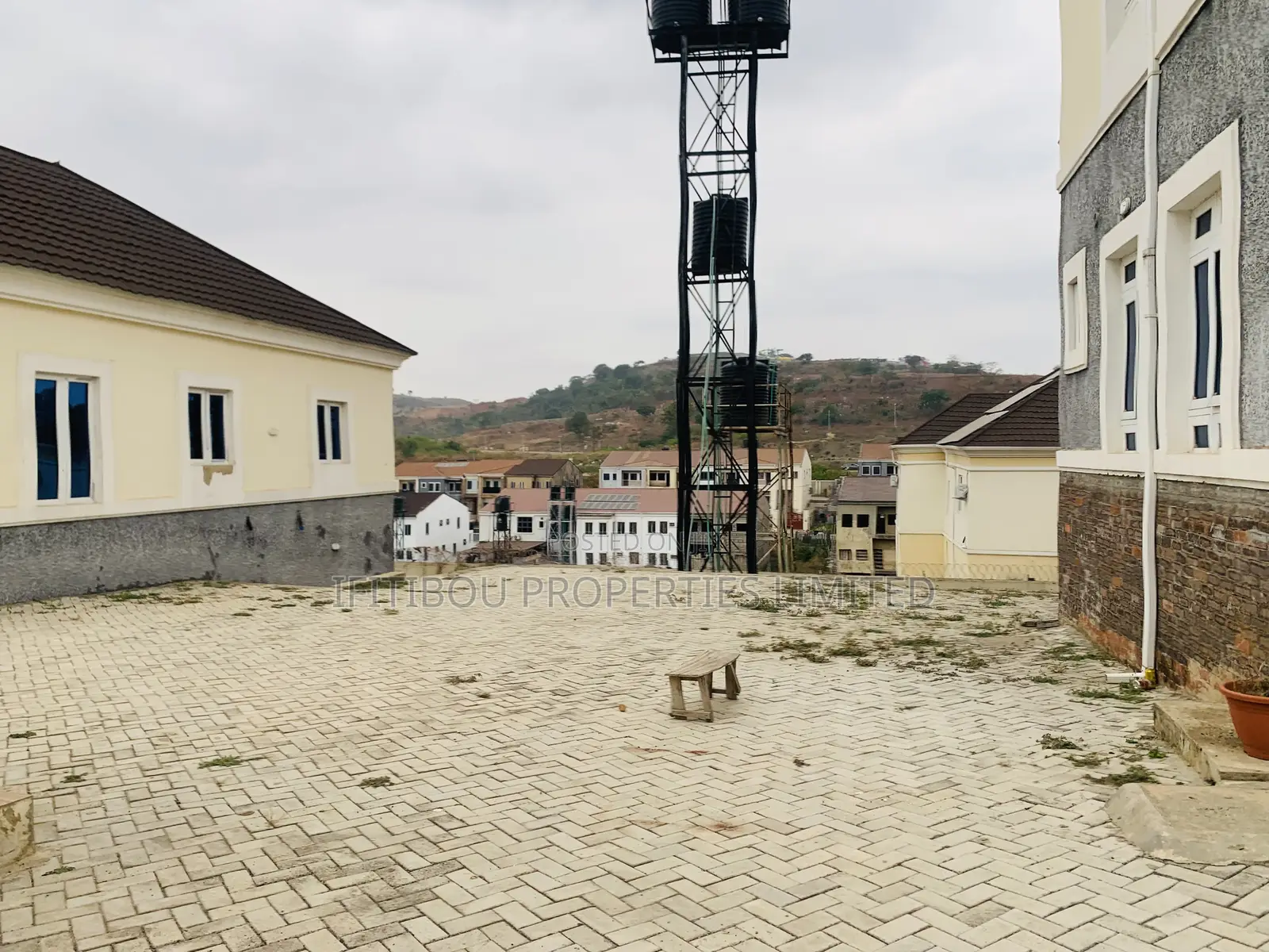 6bdrm Duplex in Naf Valley Estate, Asokoro for rent