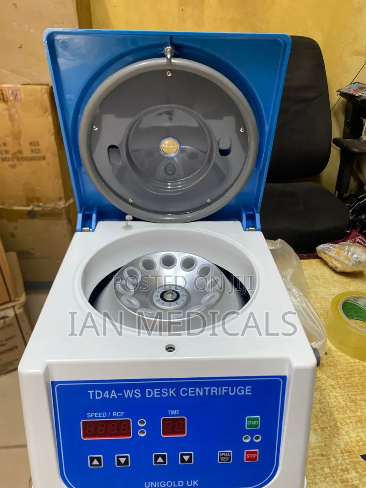 Digital 12 Bucket Centrifuge