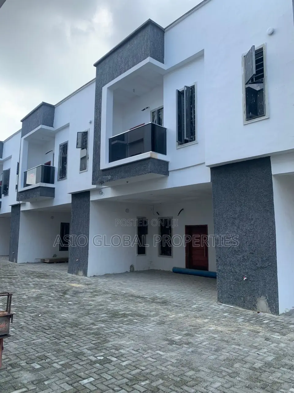 Furnished 4bdrm Duplex in Ajah for sale