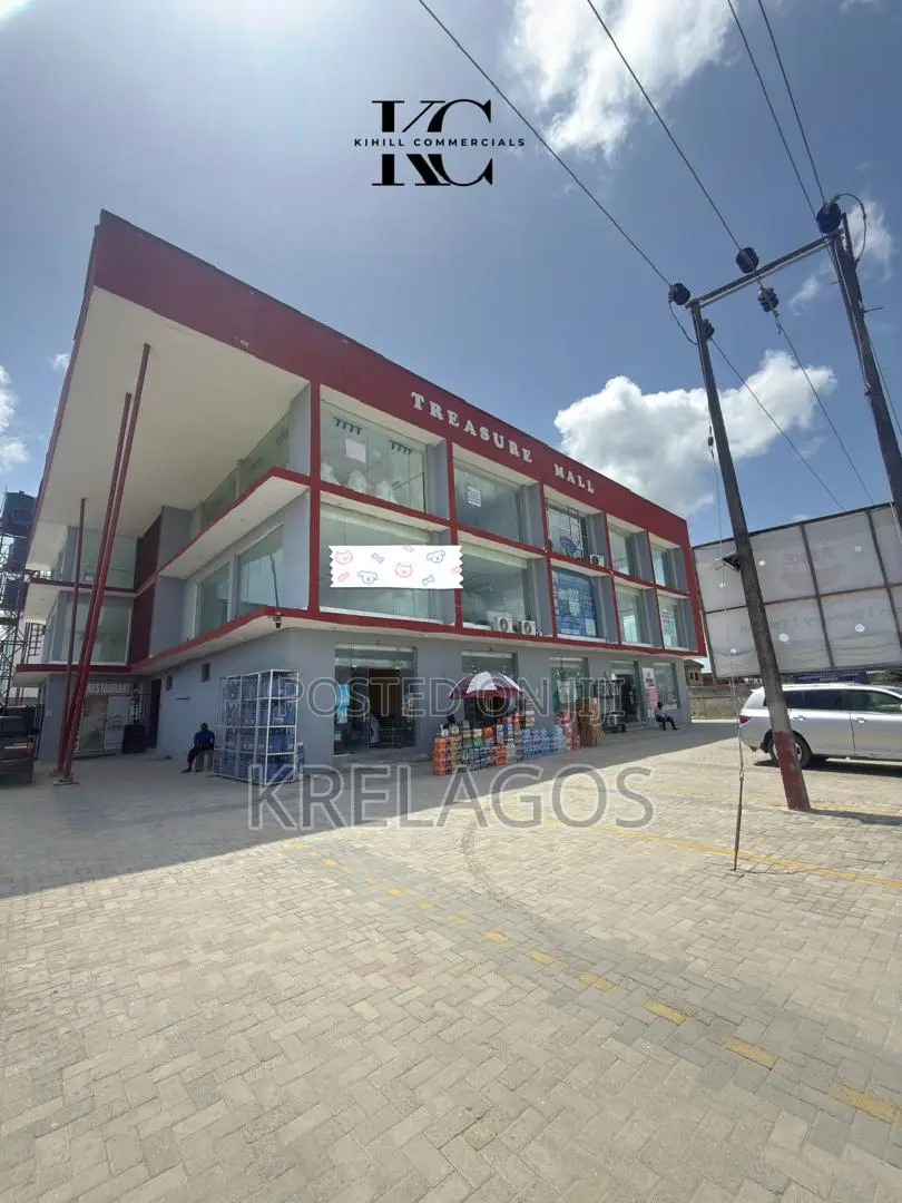 Prime Commercial Space for Lease