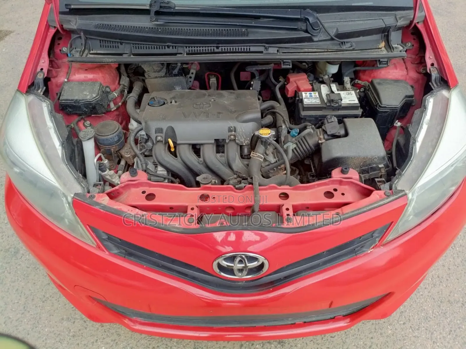 Toyota Yaris 2013 Red