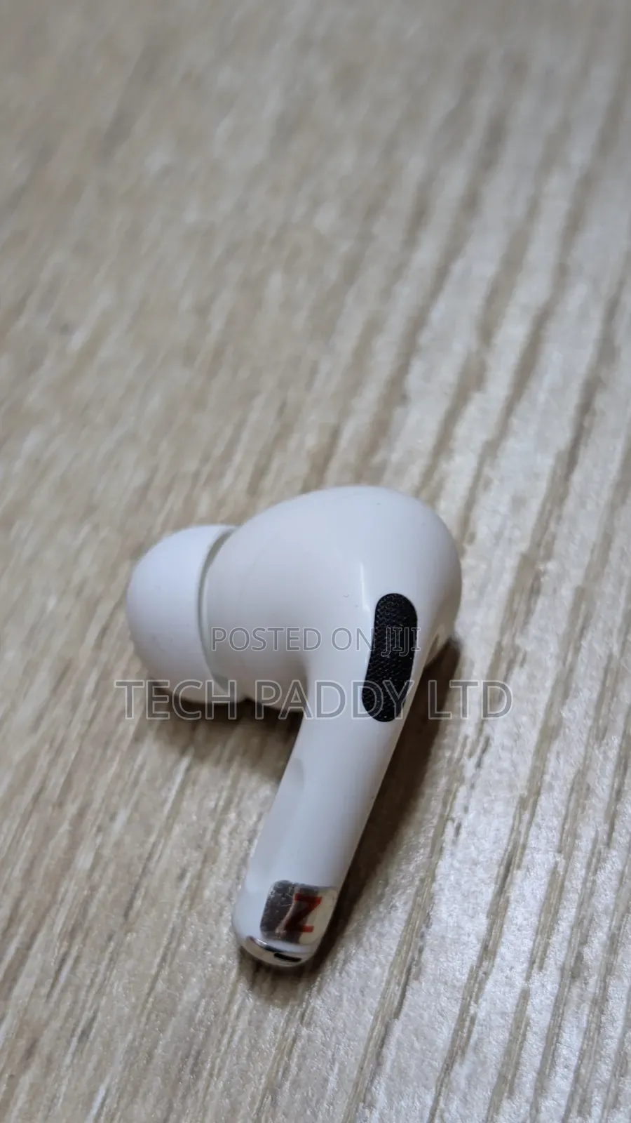 95% New Apple Airpods Pro (1st Gen) - Left Ear