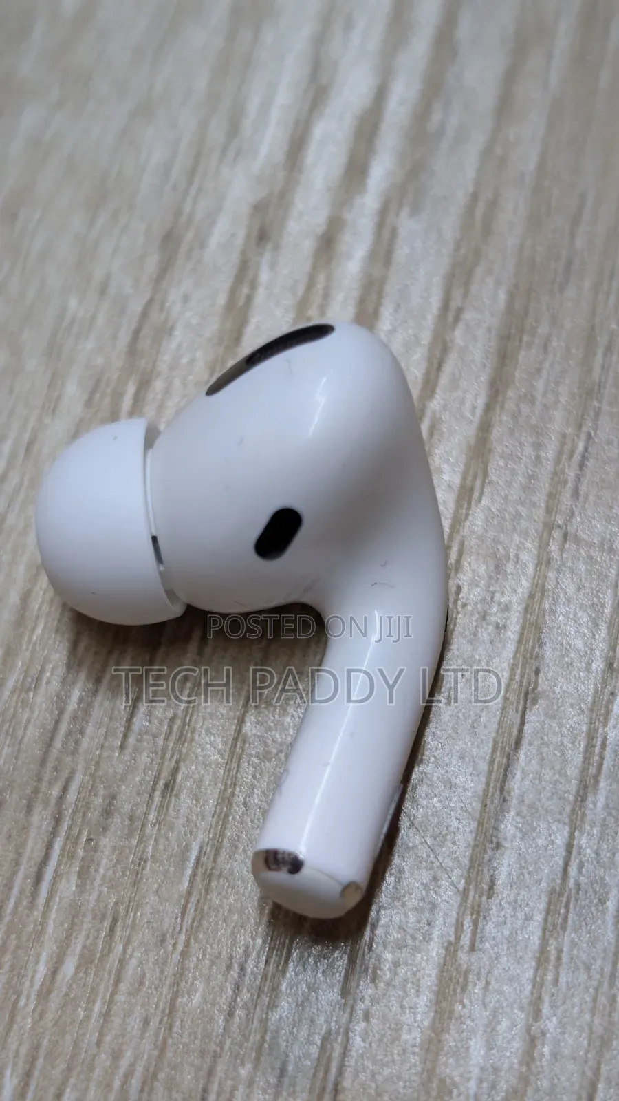 95% New Apple Airpods Pro (1st Gen) - Right Ear