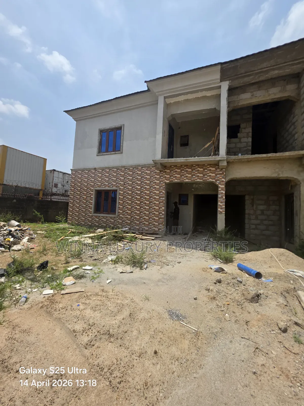 4bdrm Duplex in Csl Royal Homes, Lugbe District for sale