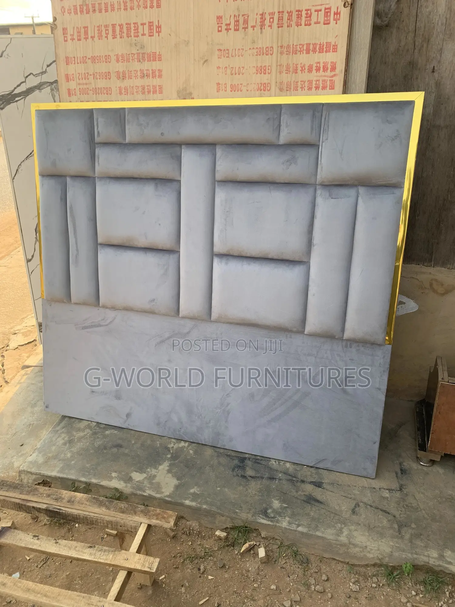 Bedframe 4.5by6
