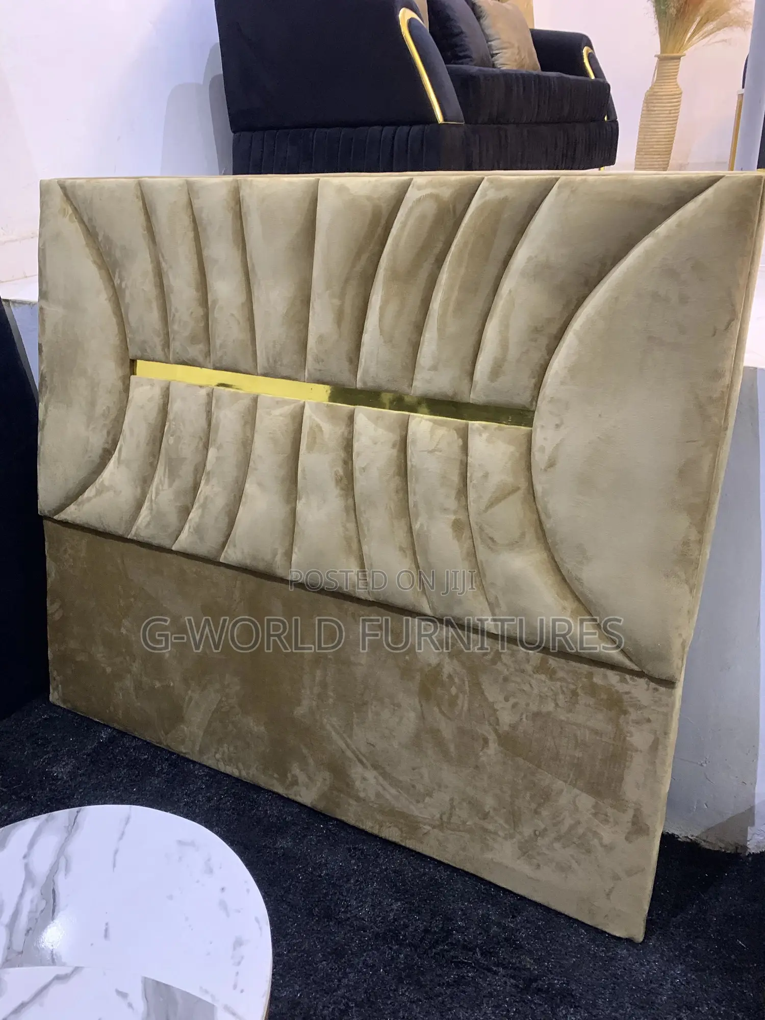 Bedframe 4.5by6