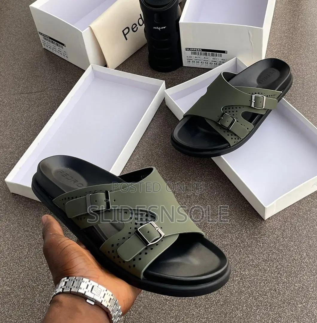 Dual-Strap Comfort Slide