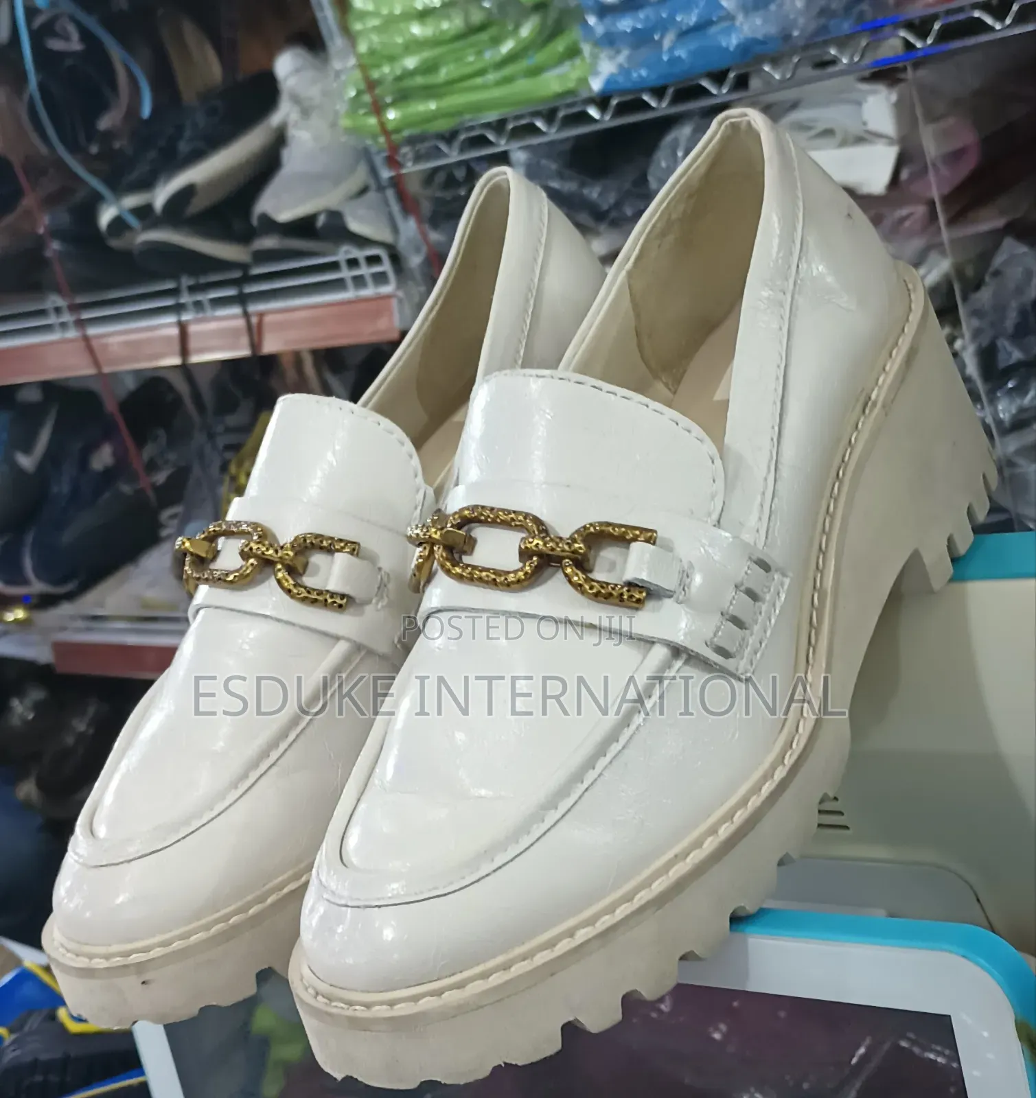 Ladies Shoe