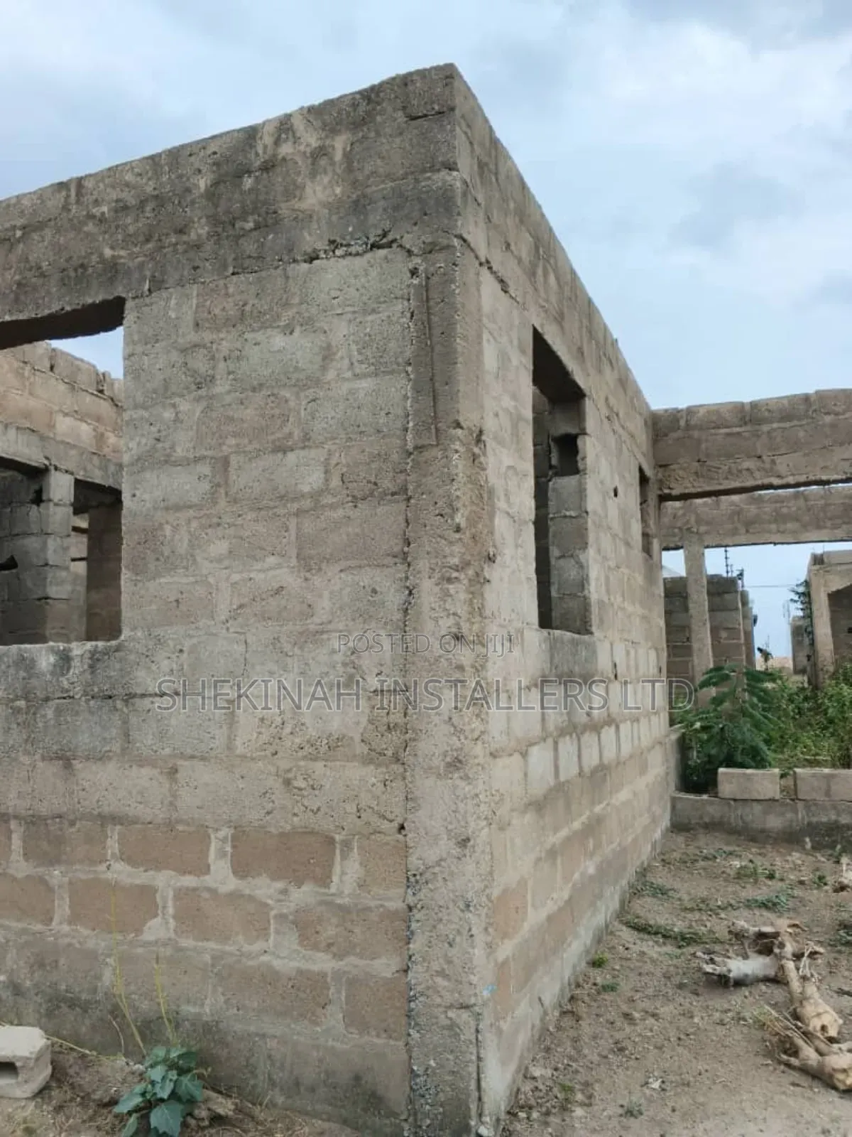 4bdrm Bungalow in Odeyare, Ona-Ara for sale