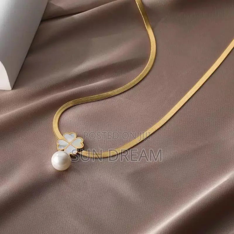 Women Necklace Jewelry Lady Gift Stainless Steel Color No Wash