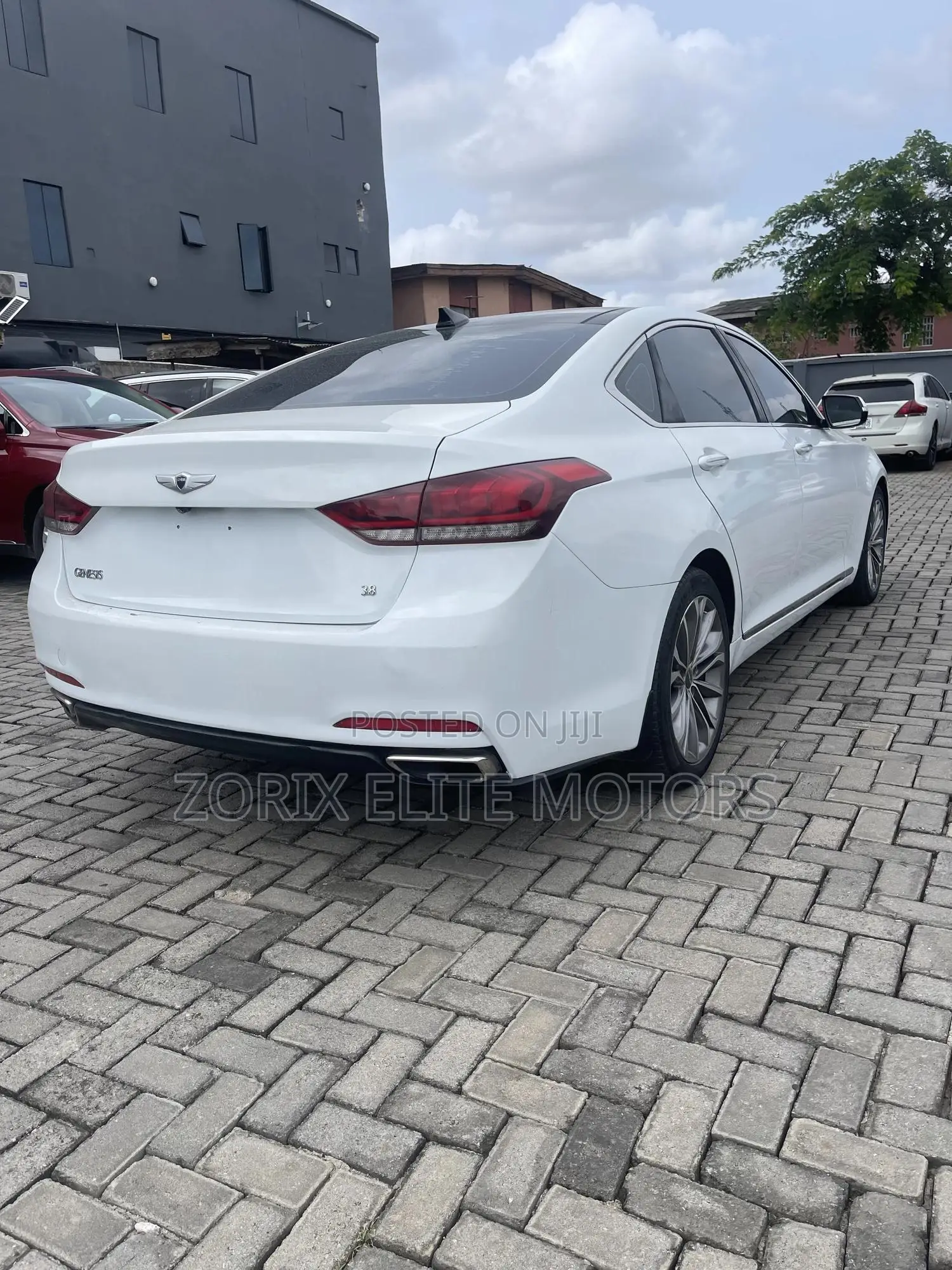 Hyundai Genesis 2014 White