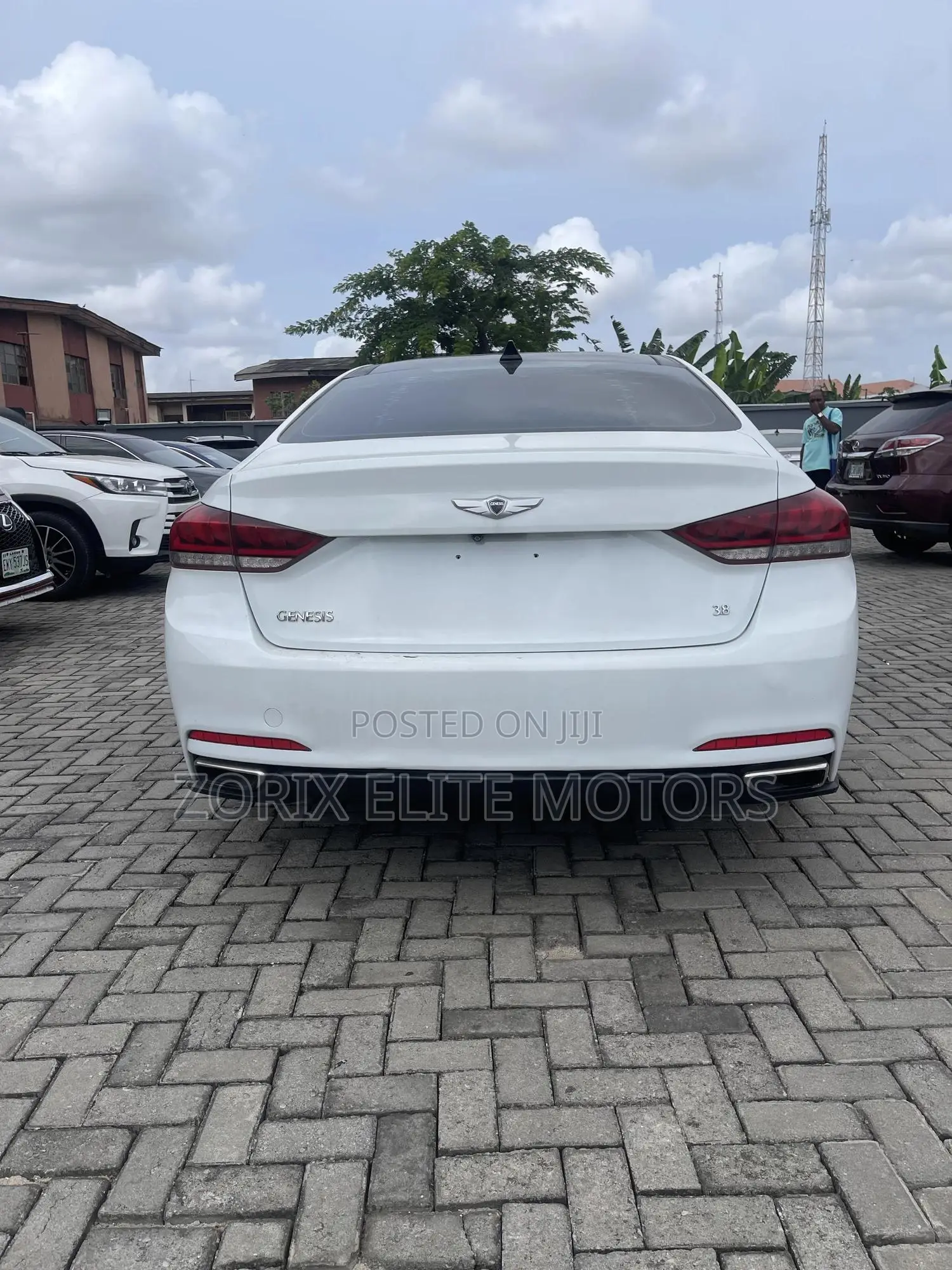 Hyundai Genesis 2014 White