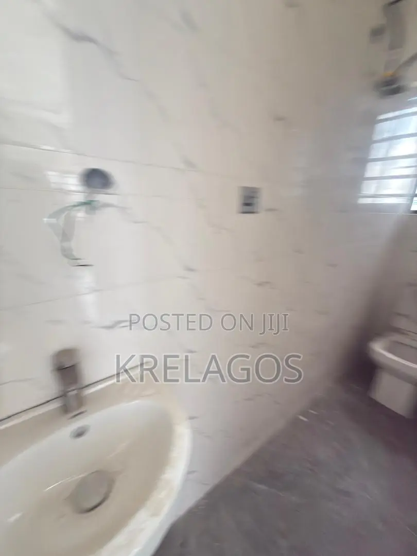 3bdrm Apartment in Abijo for sale