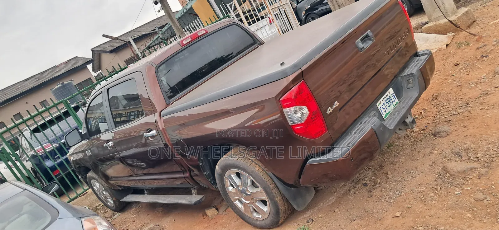 Toyota Tundra 1794 4dr CrewMax 4WD SB (5.7L 8cyl 6A) 2014 Brown