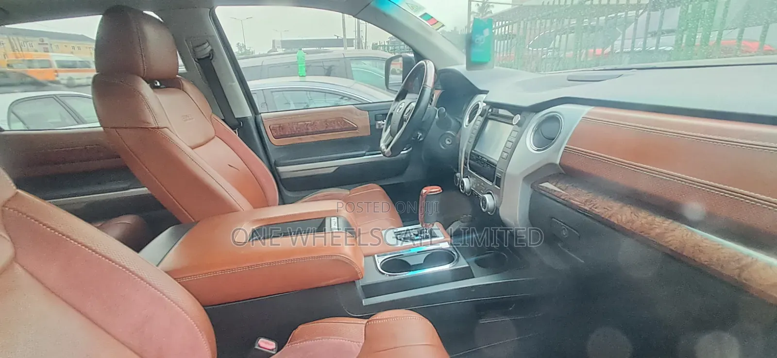 Toyota Tundra 1794 4dr CrewMax 4WD SB (5.7L 8cyl 6A) 2014 Brown