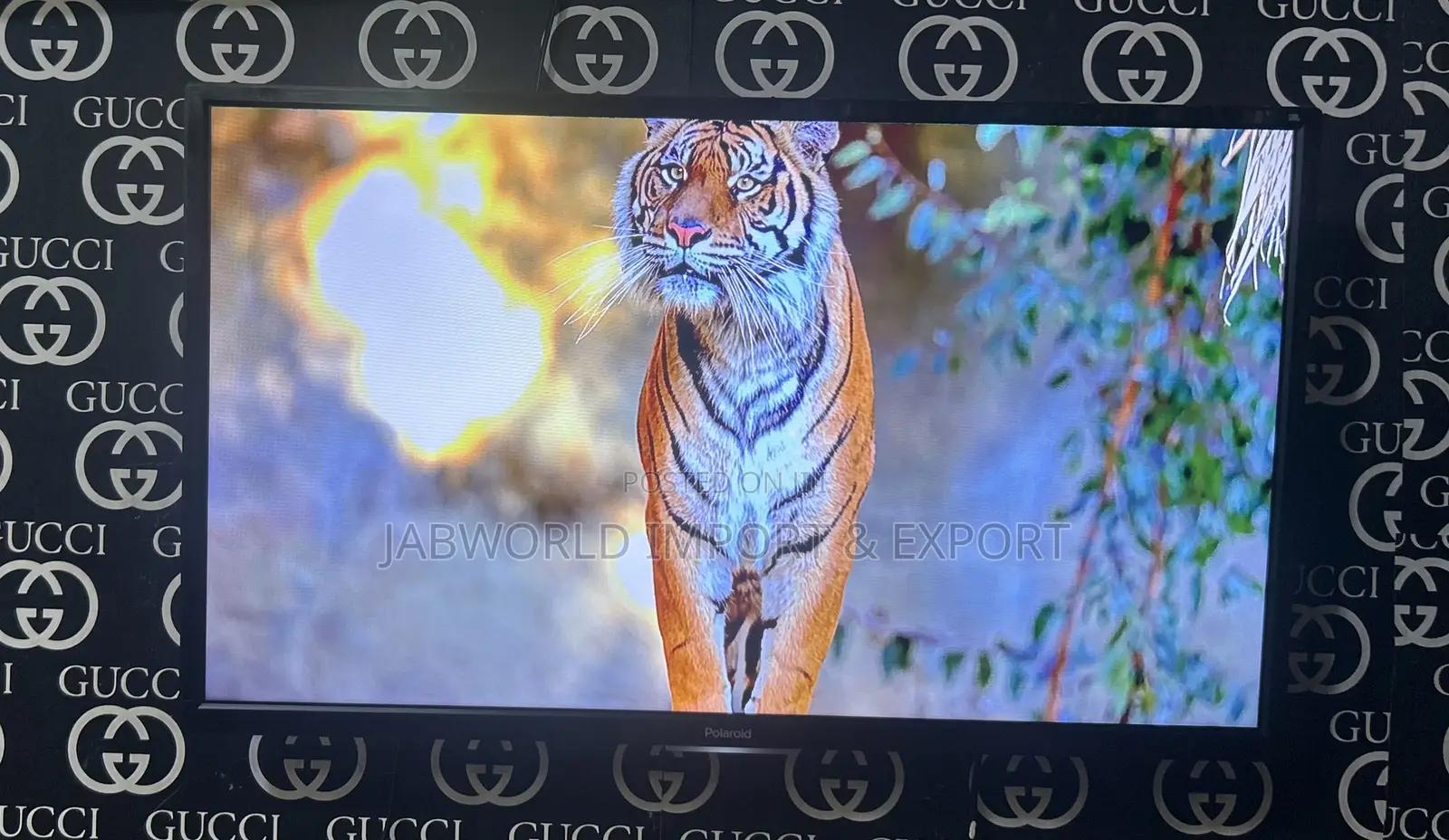 Polaroid 32”Inches Led Smart Tv. Miracast and Freeview
