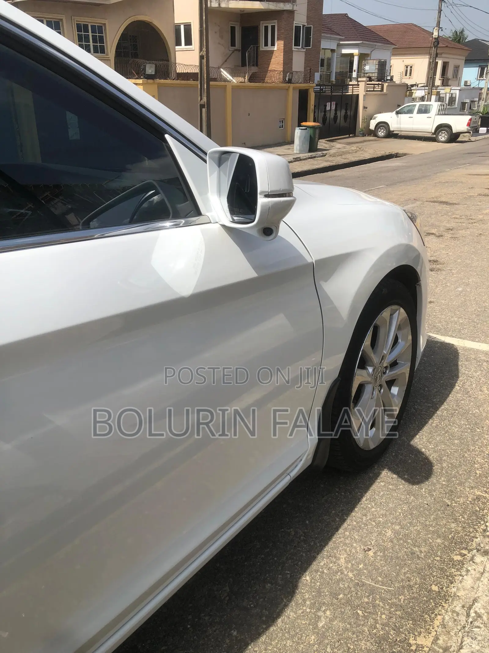 Honda Accord Touring V-6 4dr Sedan (3.5L 6cyl 6A) 2014 Off white