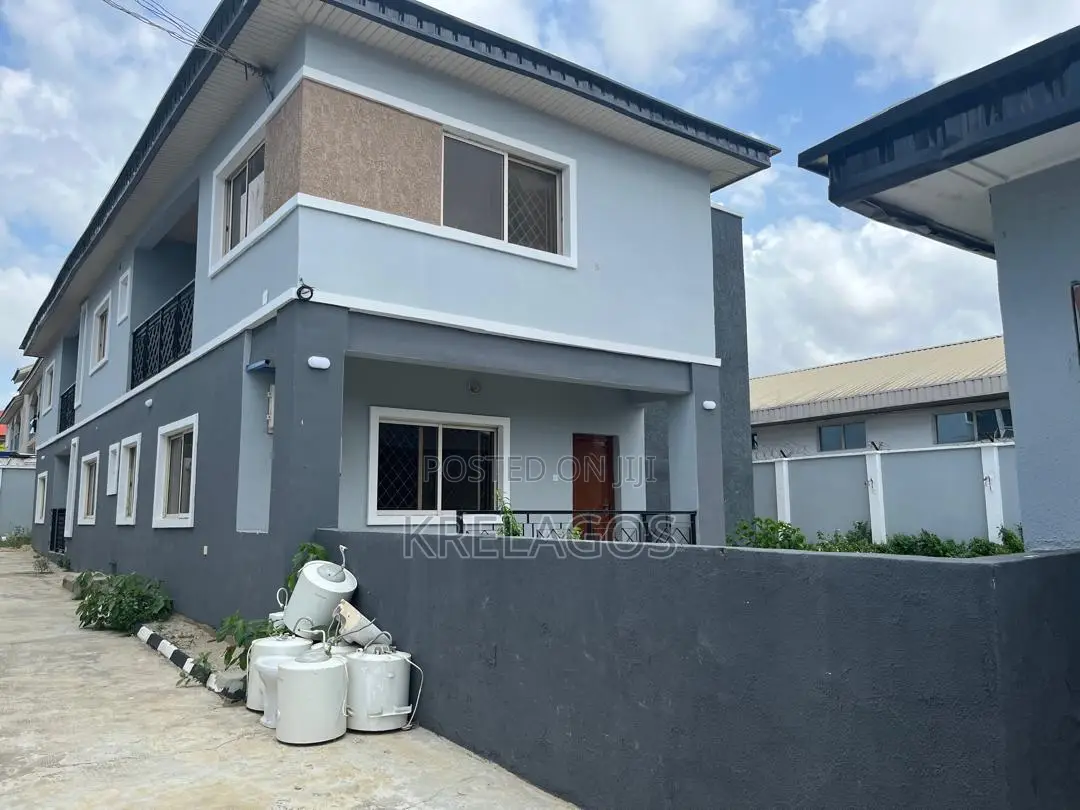 4bdrm Duplex in Sangotedo for sale