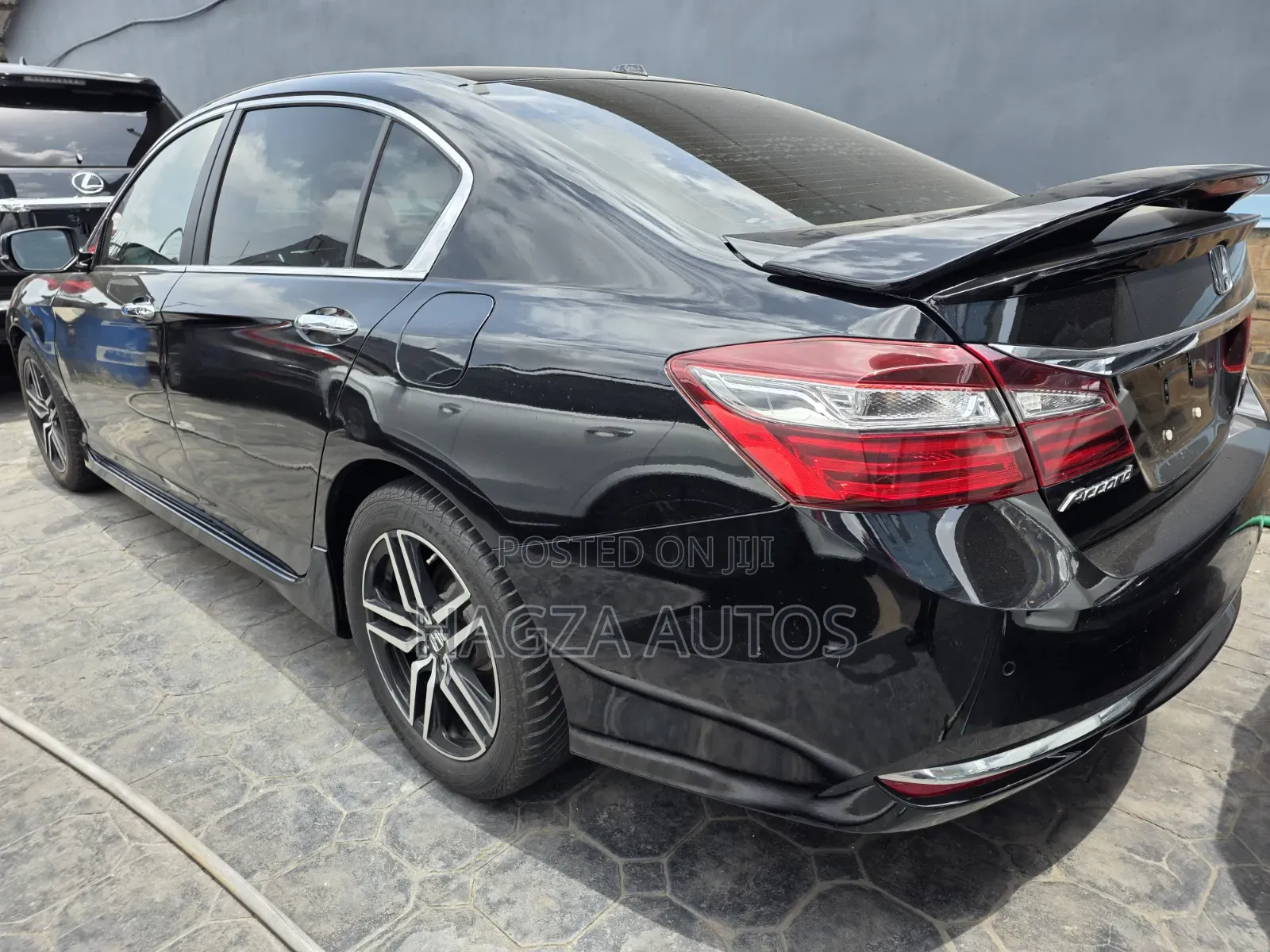 Honda Accord Touring 4dr Sedan FWD (3.5L 6cyl 6A) 2016 Black