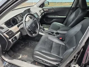 Honda Accord Touring 4dr Sedan FWD (3.5L 6cyl 6A) 2016 Black