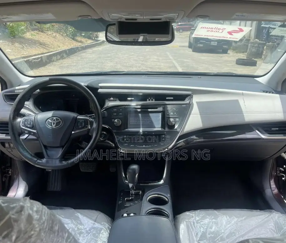 Toyota Avalon XLE Premium 4dr Sedan (3.5L 6cyl 6A) 2015 Maroon
