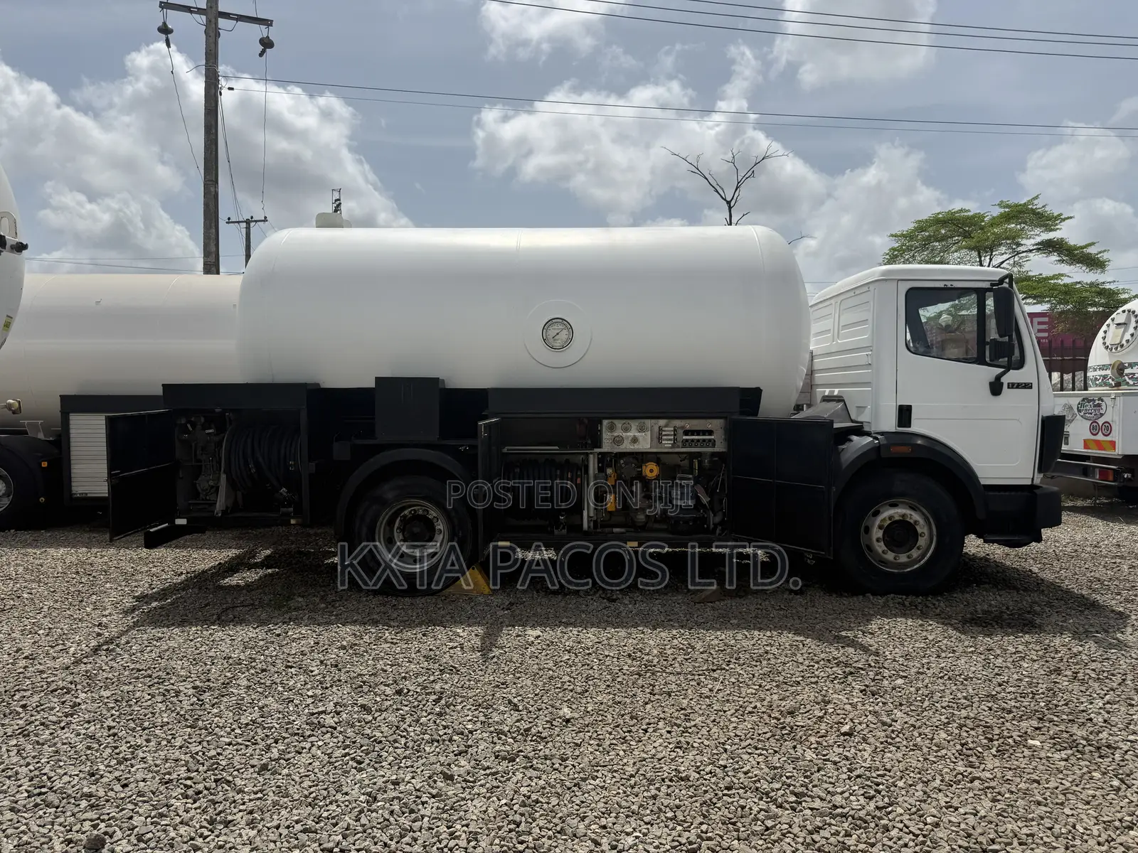 Gas Truck 9tons LPG Bobtail Gas Tank Truck