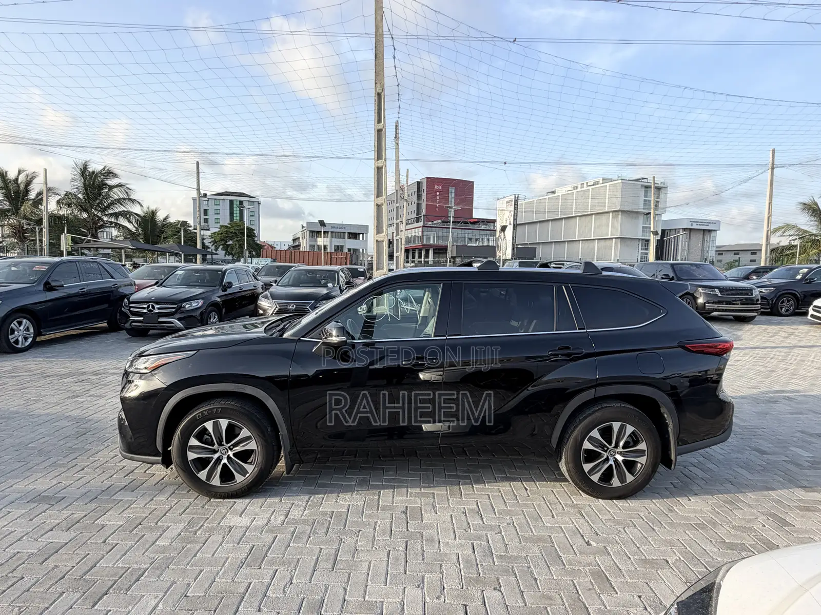 Toyota Highlander XLE 2021 Black