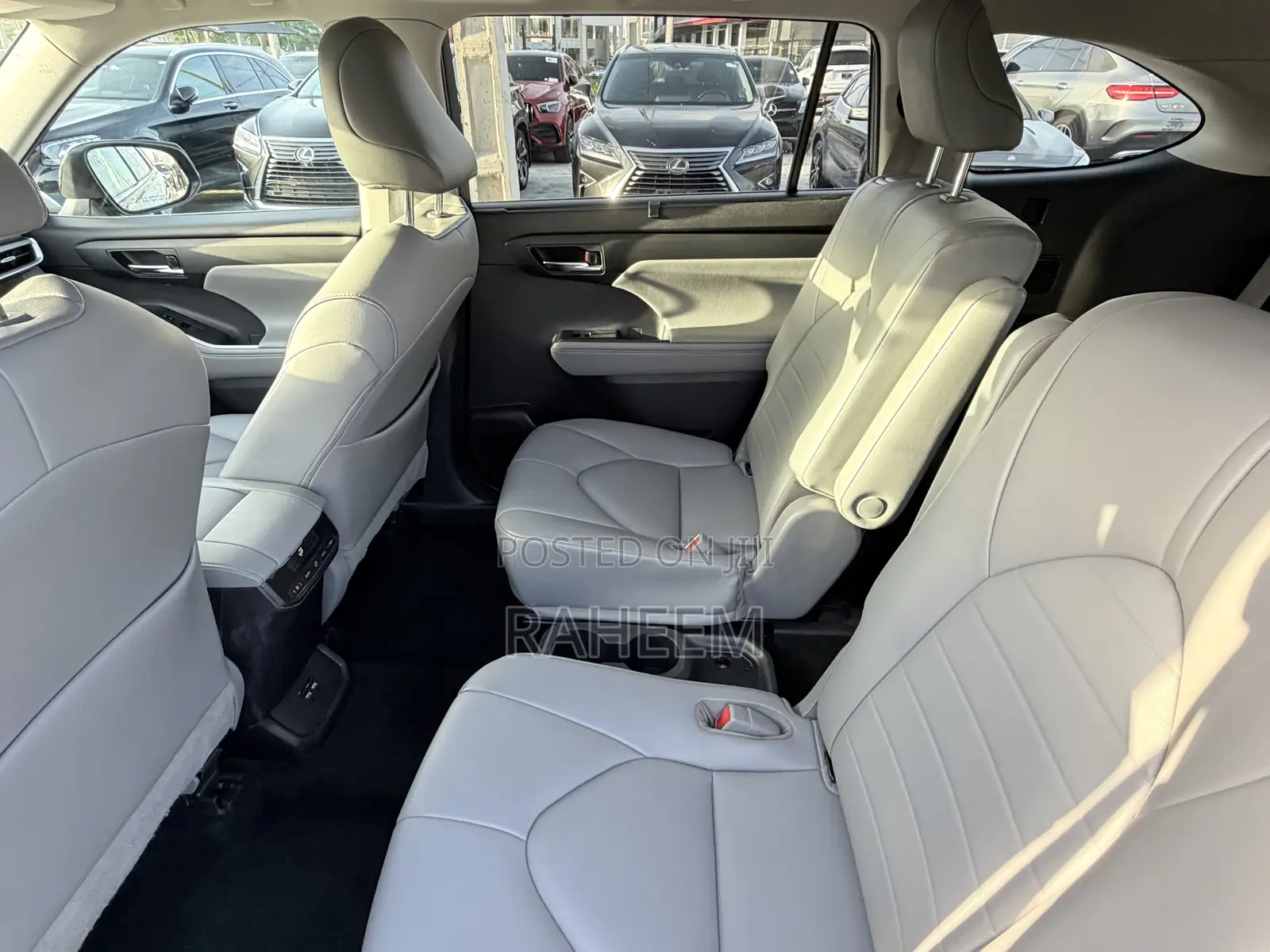 Toyota Highlander XLE 2021 Black