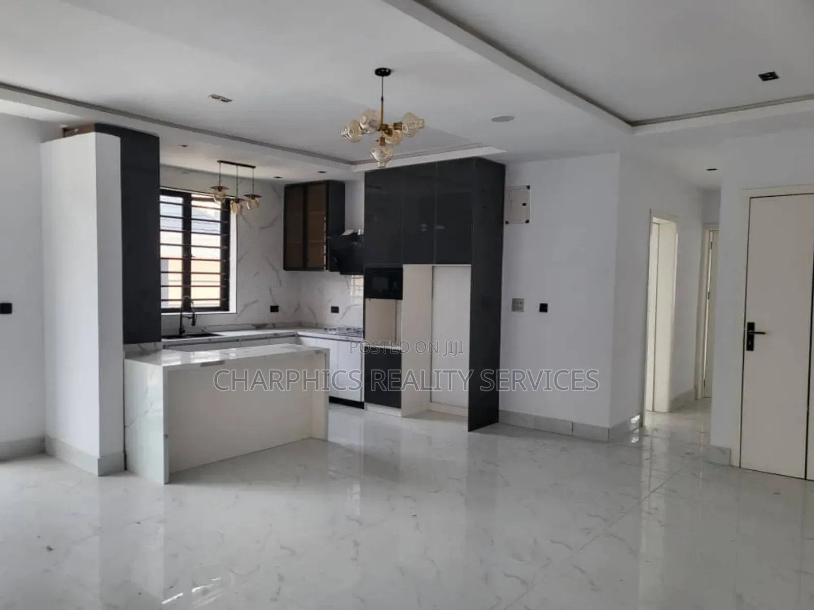2bdrm Apartment in Lekki Phase 1 for sale
