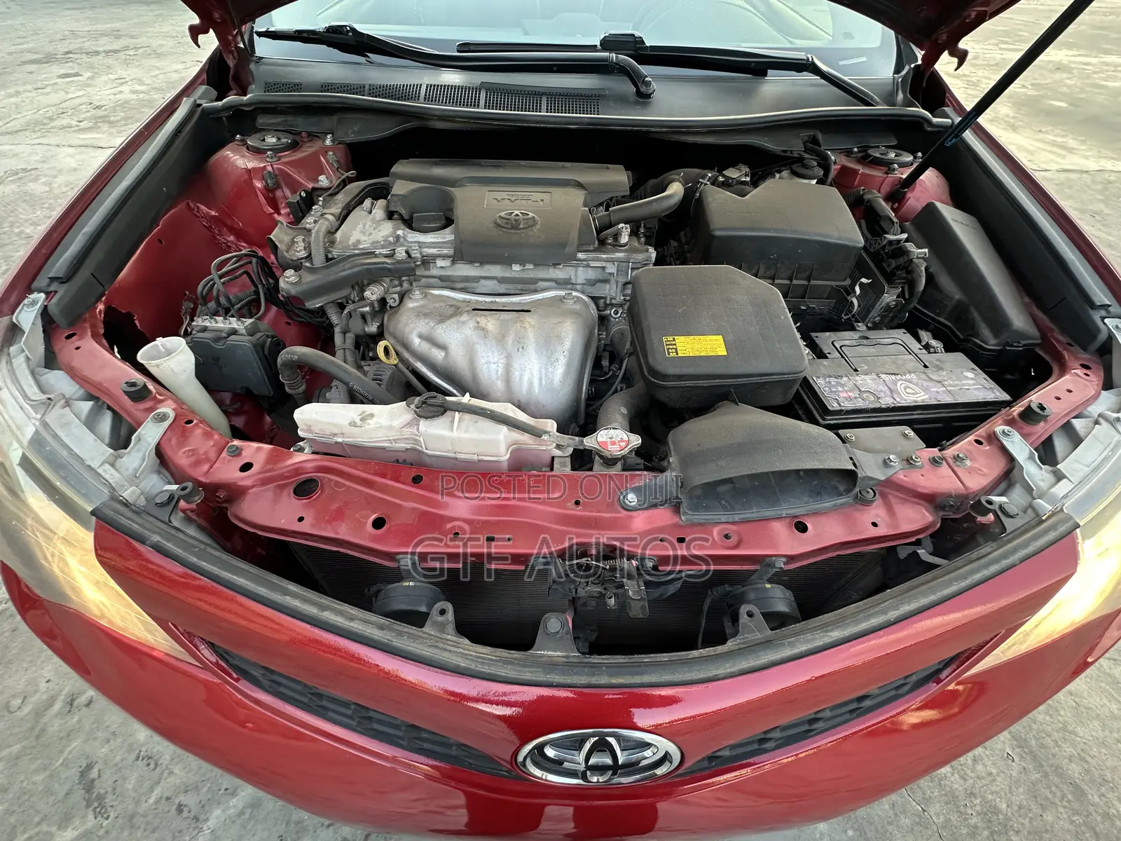 Toyota Camry SE 4dr Sedan (2.5L 4cyl 6A) 2014 Red