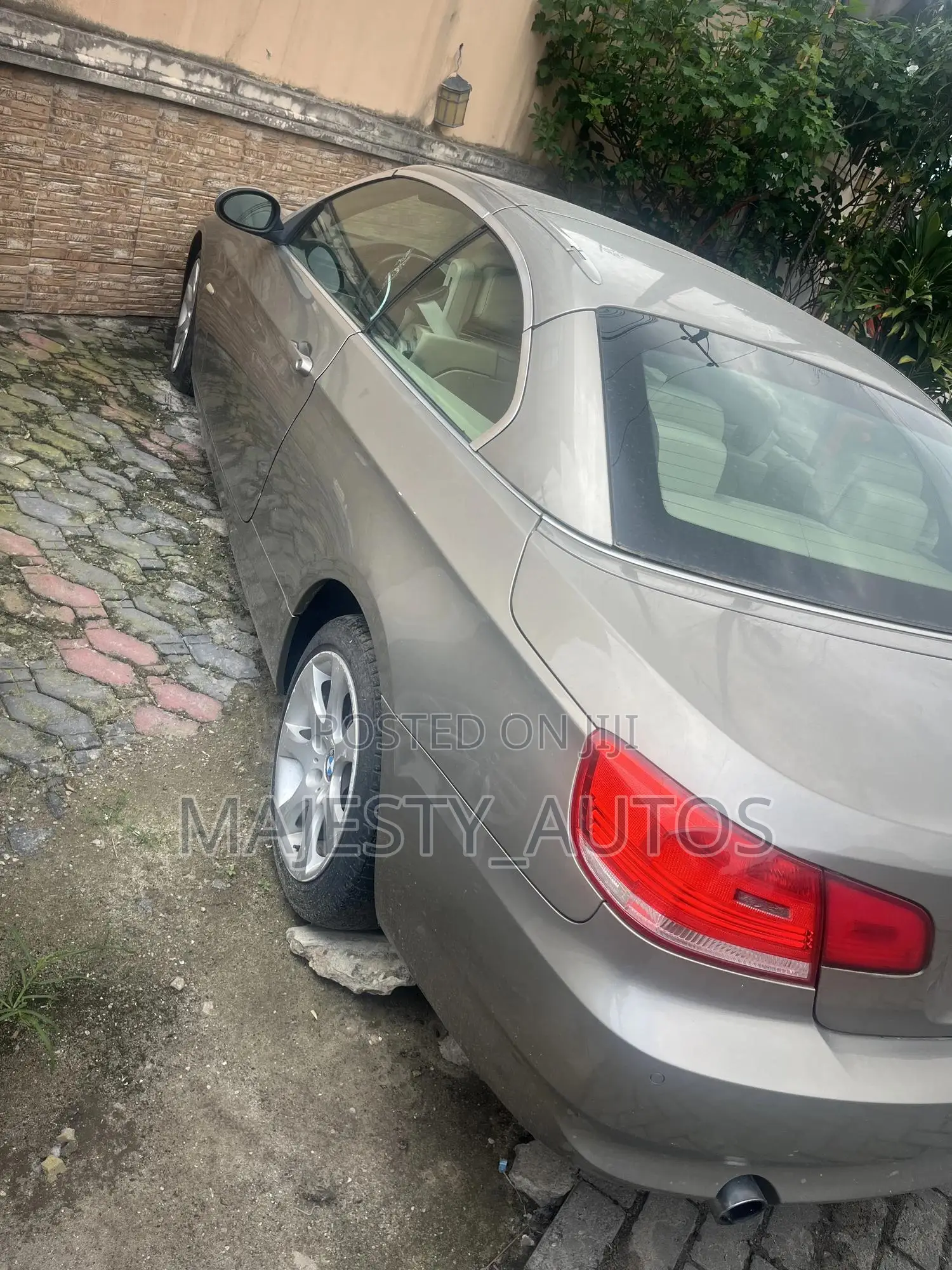 BMW 335i 2010 Gold