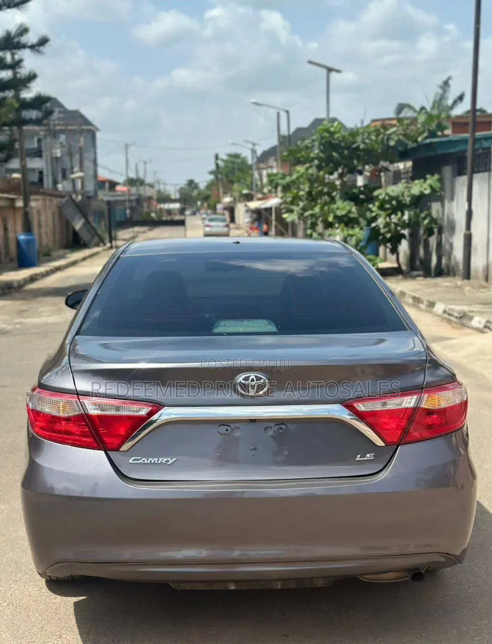 Toyota Camry LE 4dr Sedan (2.5L 4cyl 6A) 2016 Gray